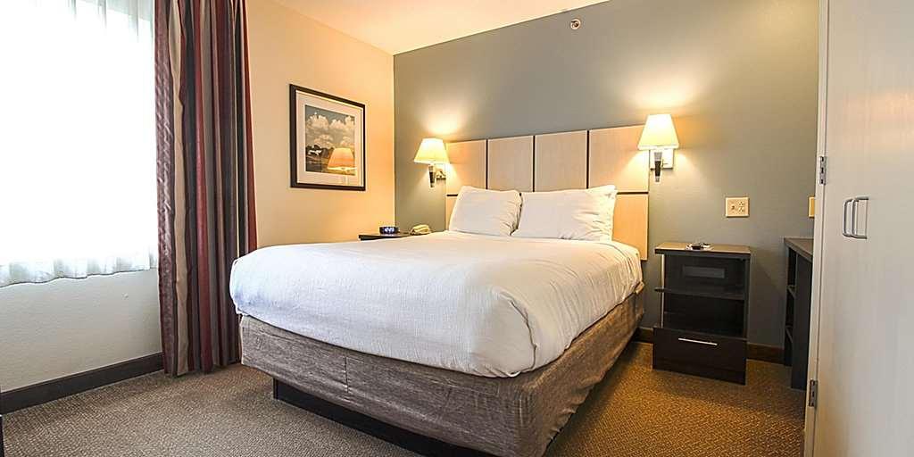 Sonesta Simply Suites St Louis Earth City — photo 5