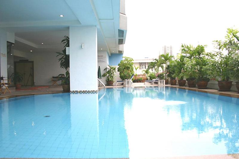 Tai-Pan Bangkok — photo 4