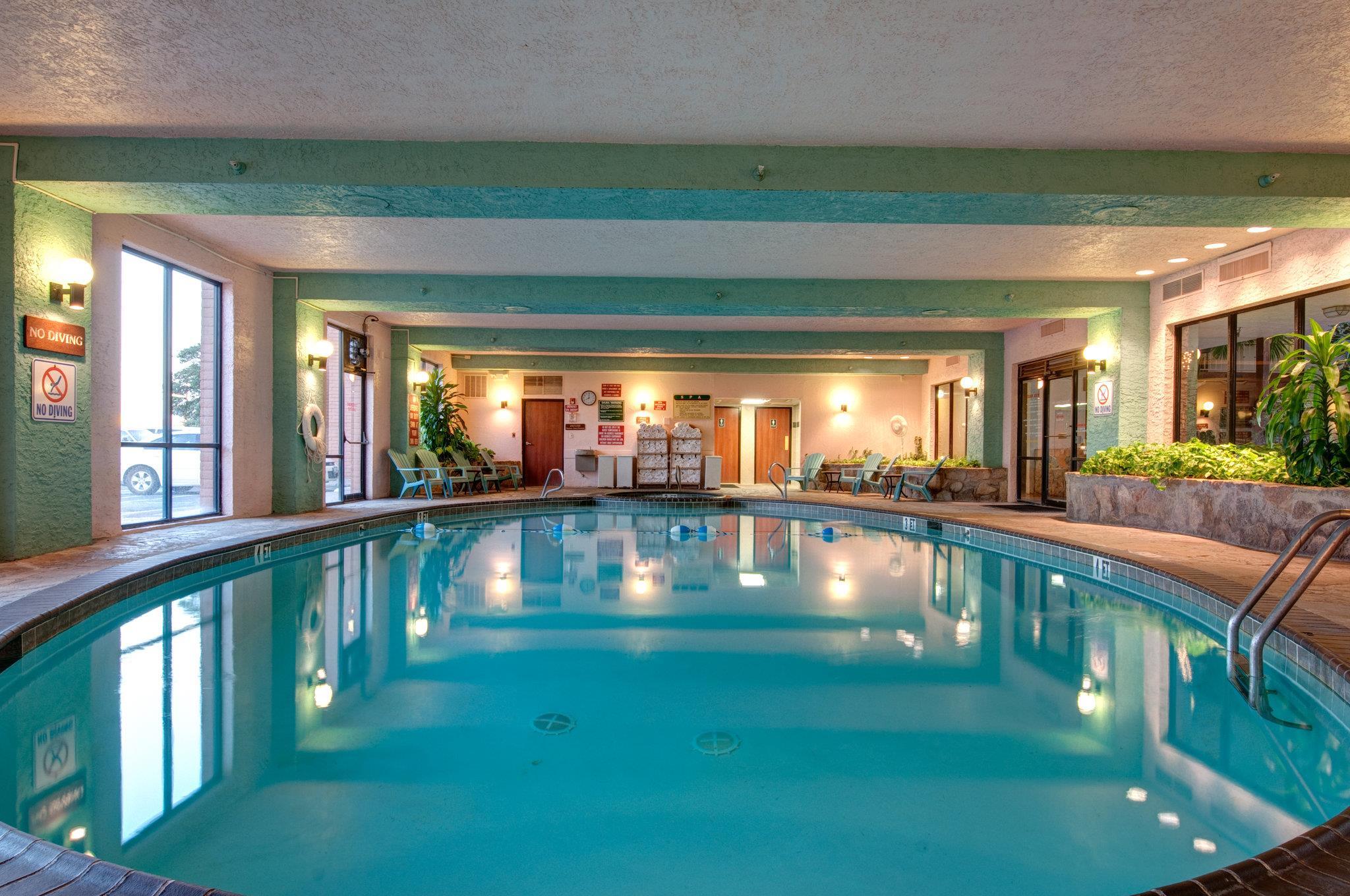MCM Elegante Suites — photo 4