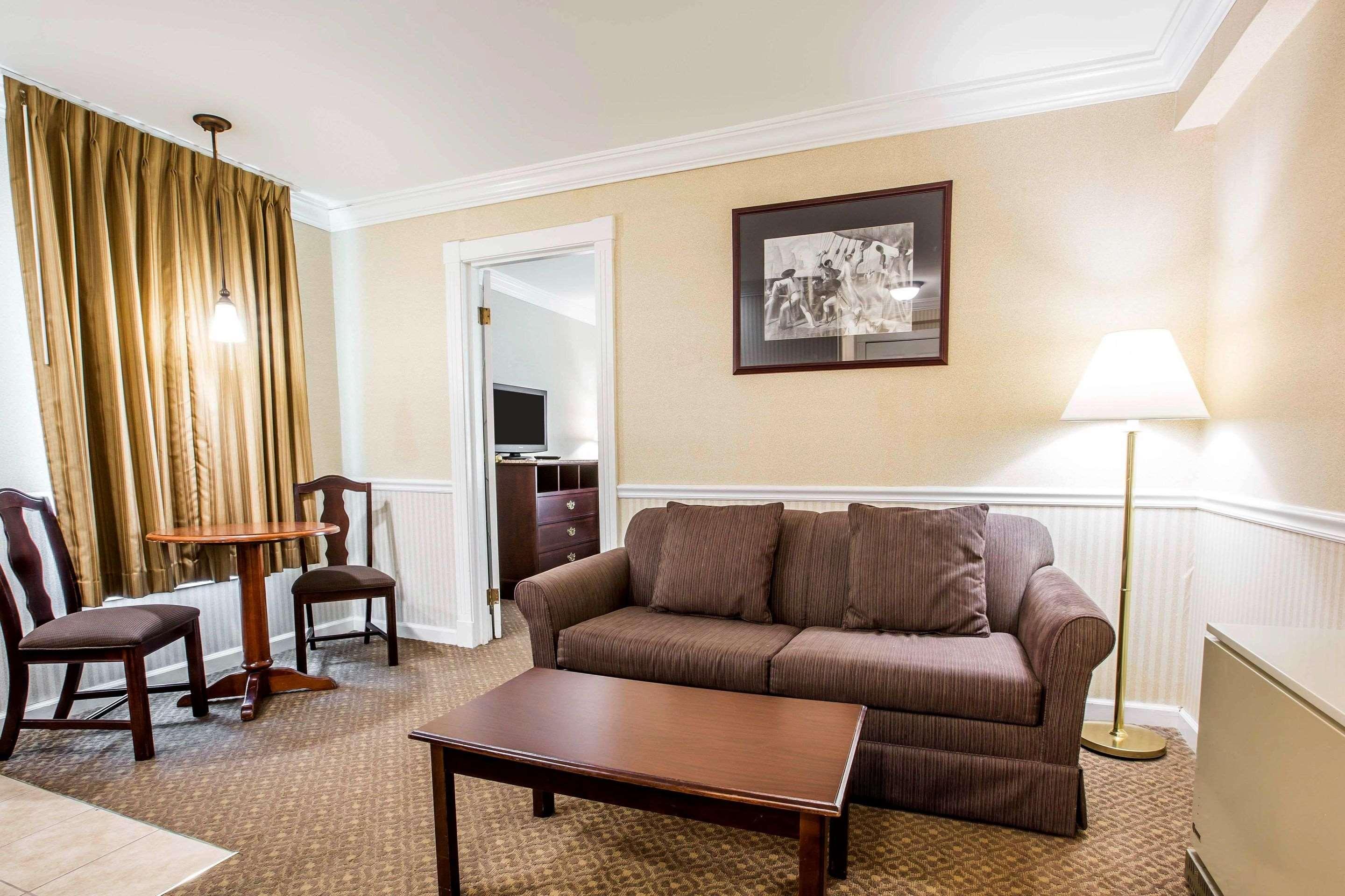 Comfort Inn & Suites Plattsburgh - Morrisonville — photo 5