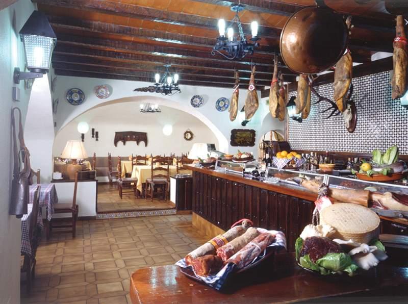 Hotel Castilla Vieja — photo 3
