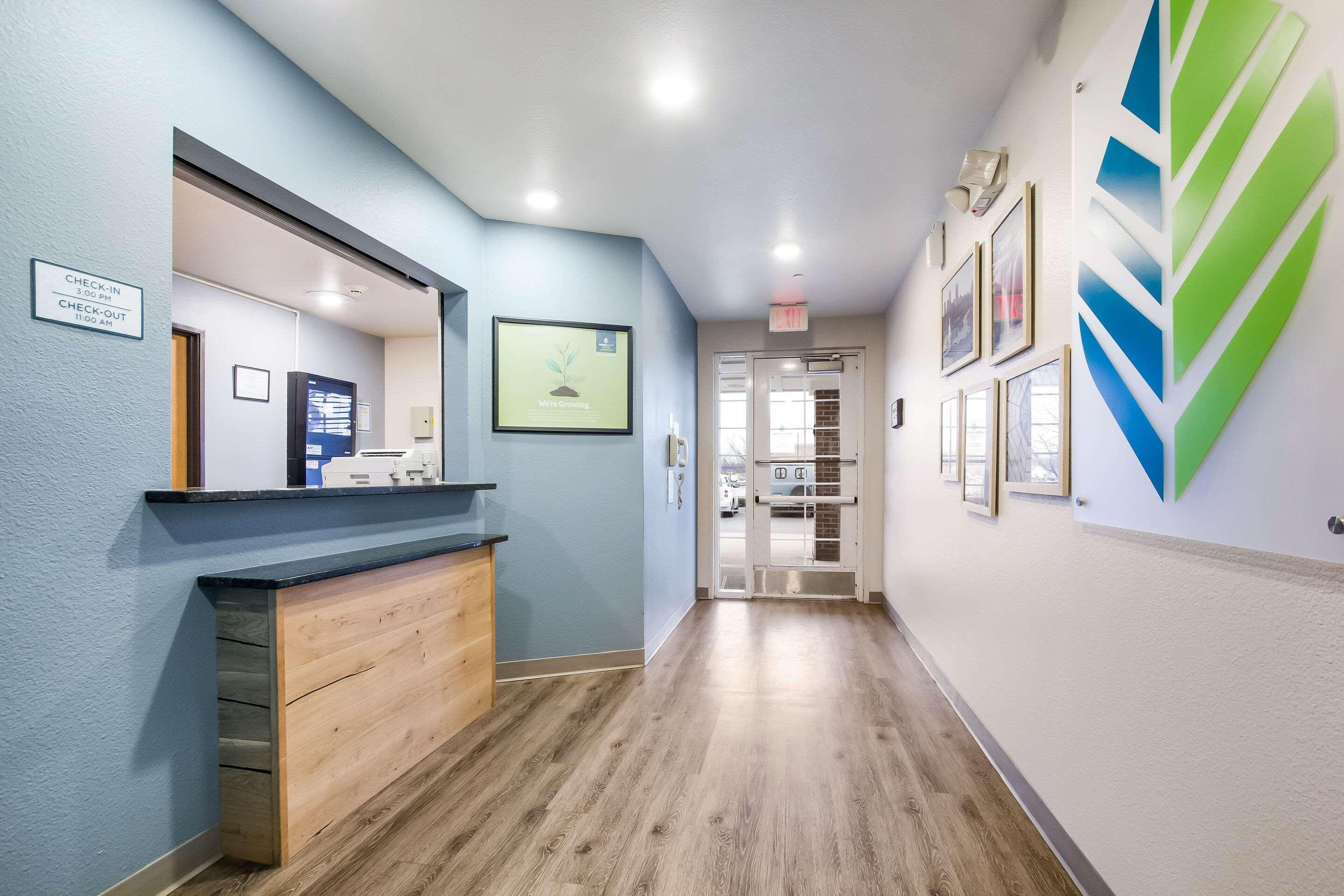 WoodSpring Suites Indianapolis Airport — photo 5