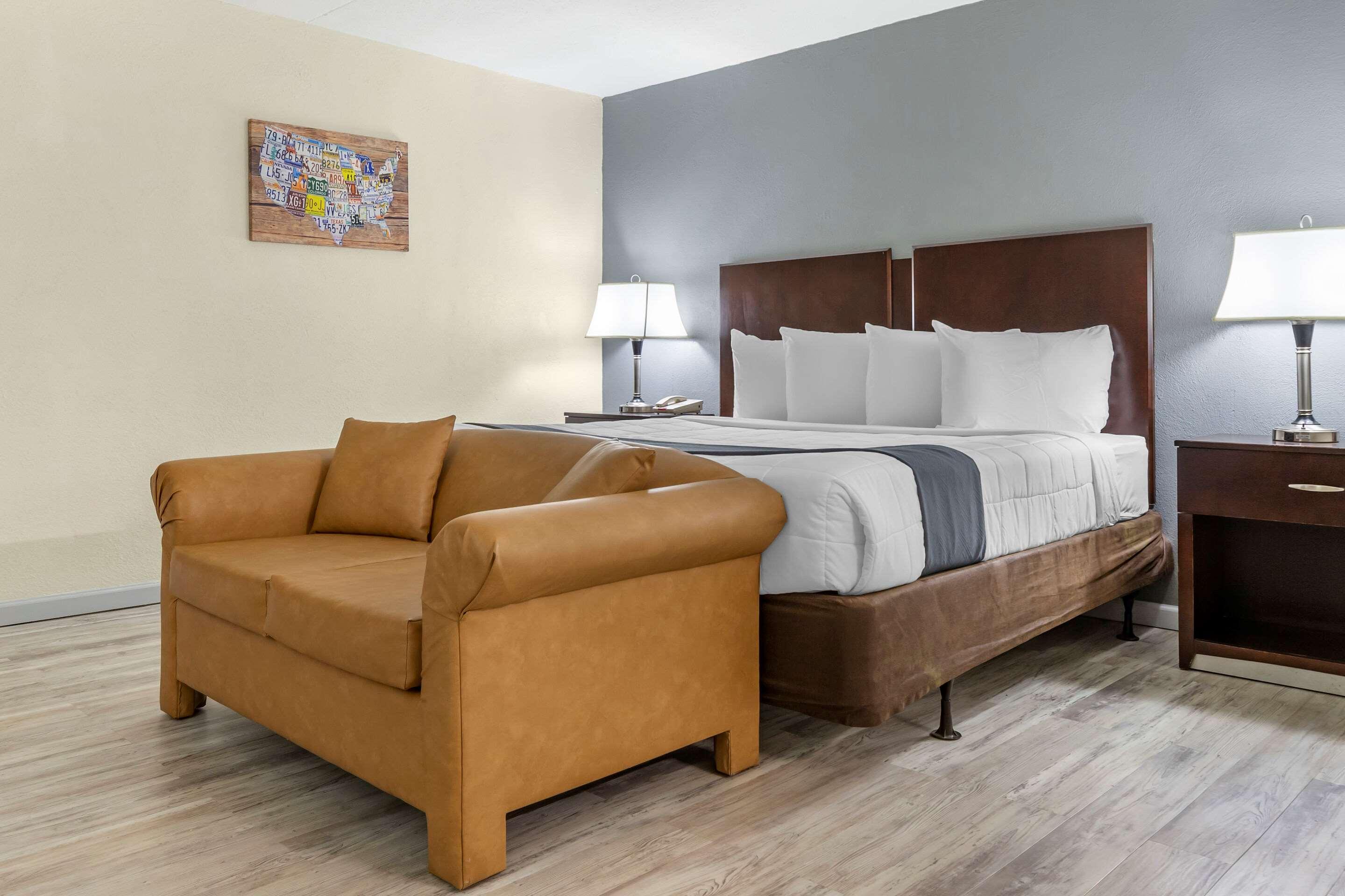 Econo Lodge — photo 5