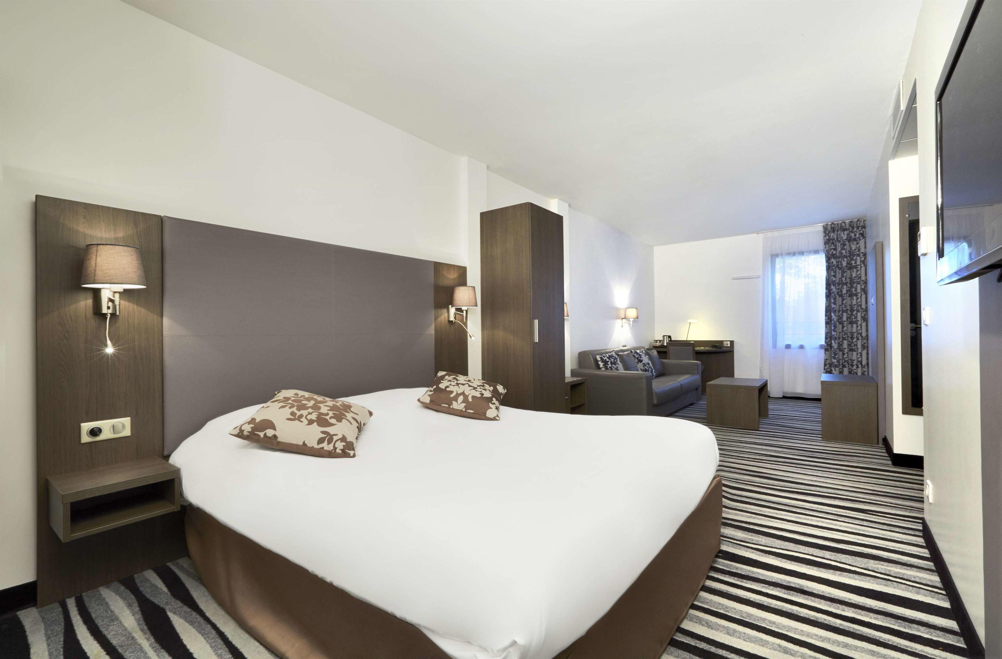 Kyriad Saint Quentin En Yvelines Montigny — photo 4