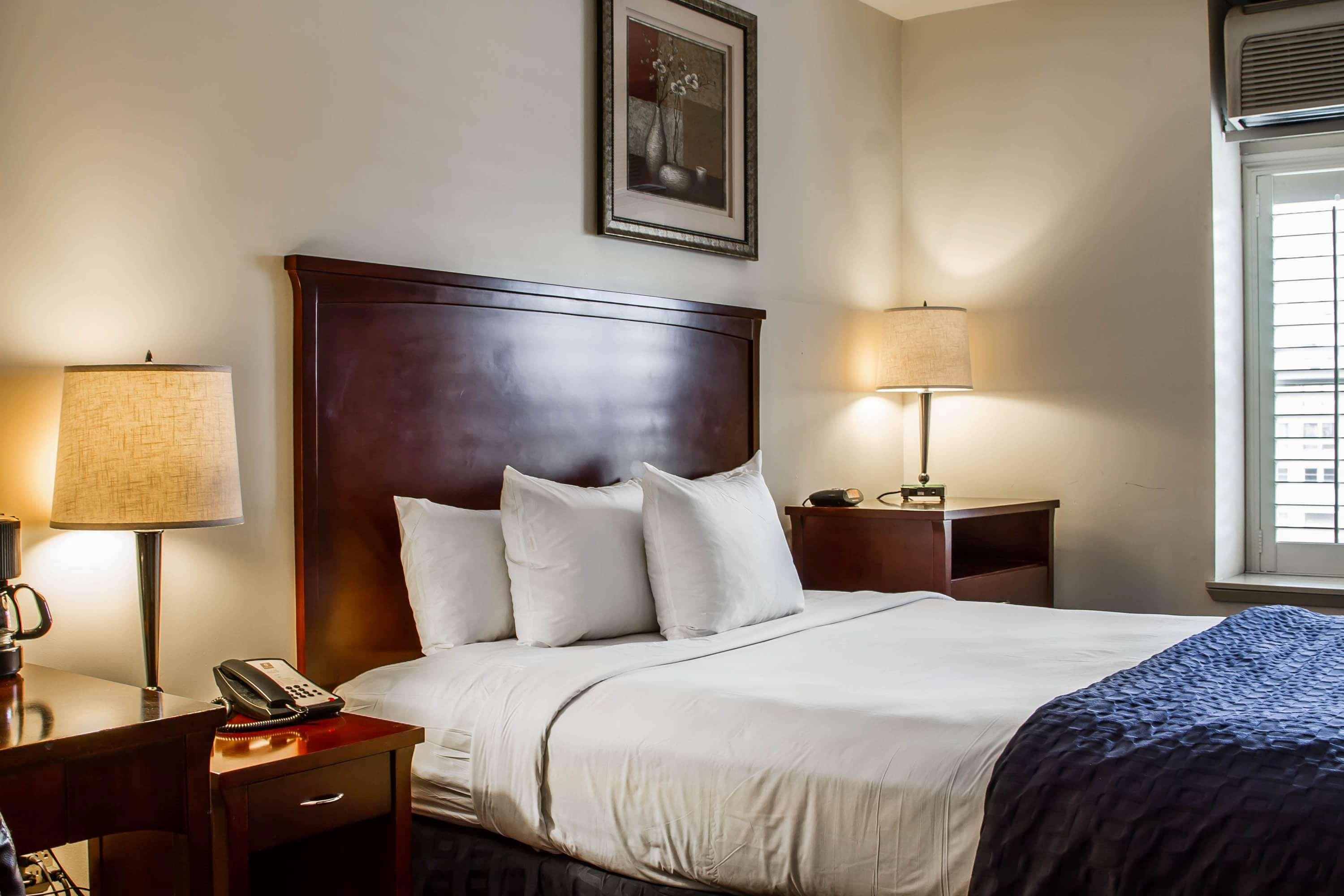 Ramada by Wyndham Oakland Downtown City Center — photo 5