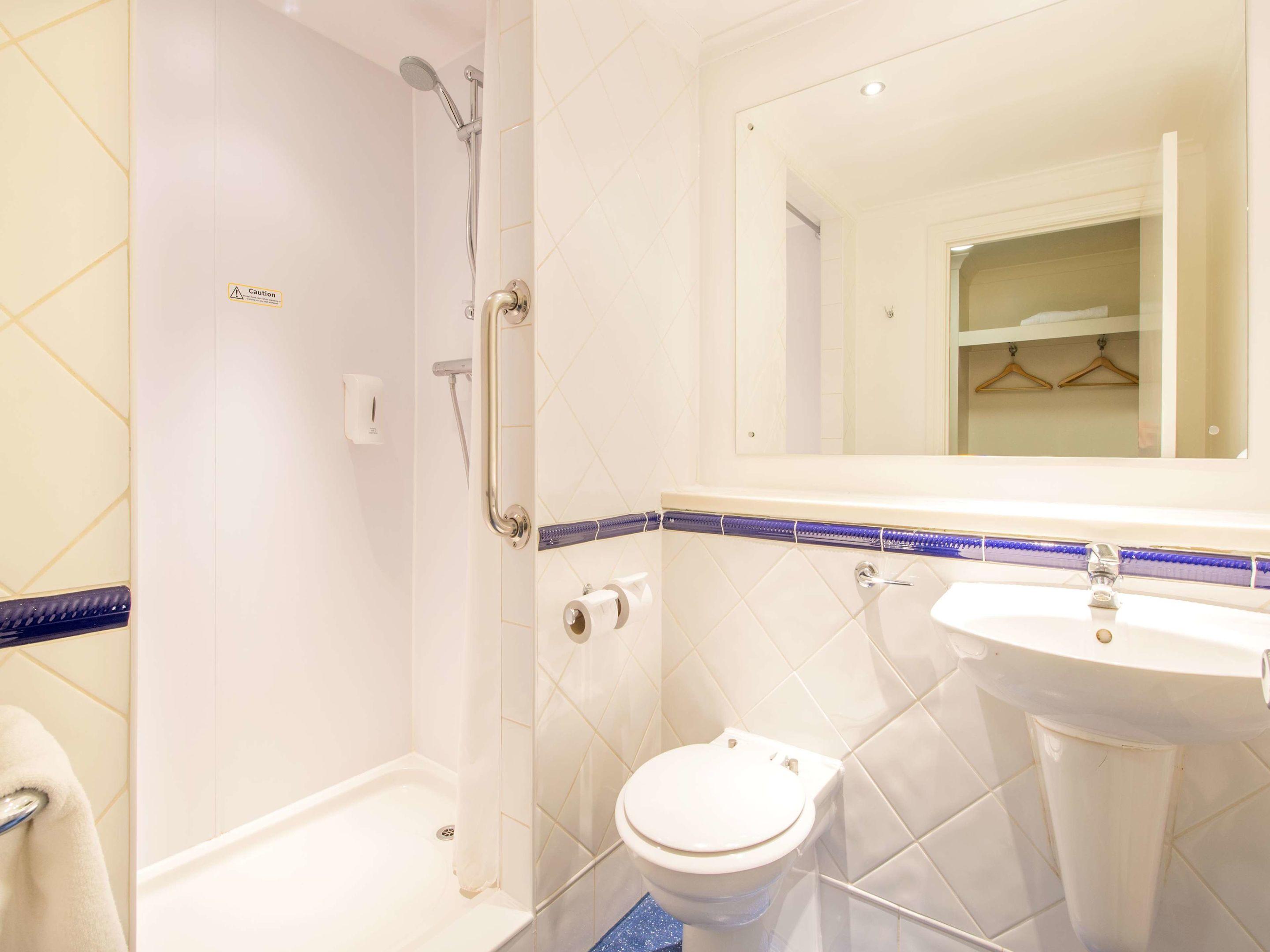 Travelodge London Southgate — photo 5