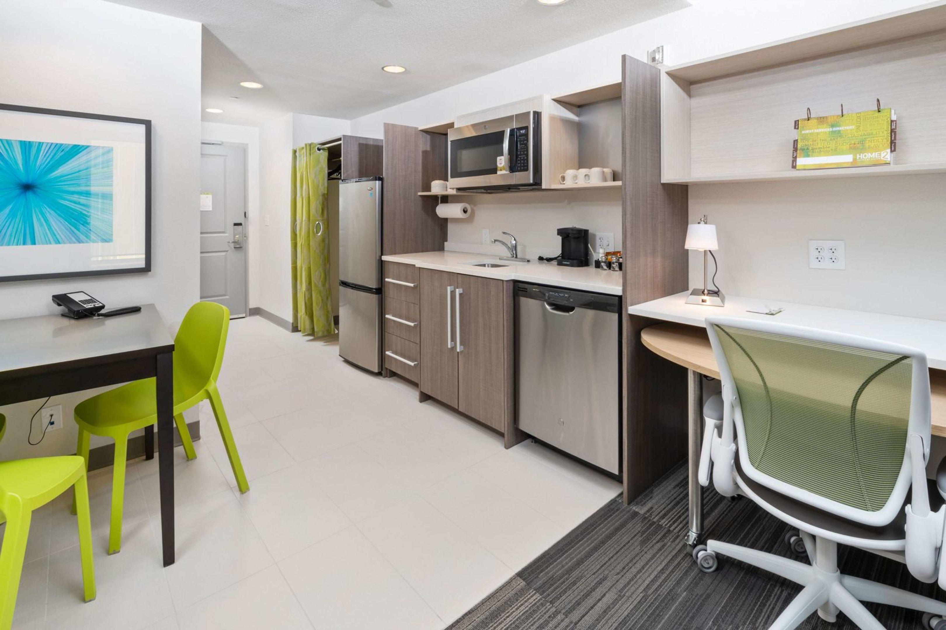Home2 Suites By Hilton Newark Airport — photo 5