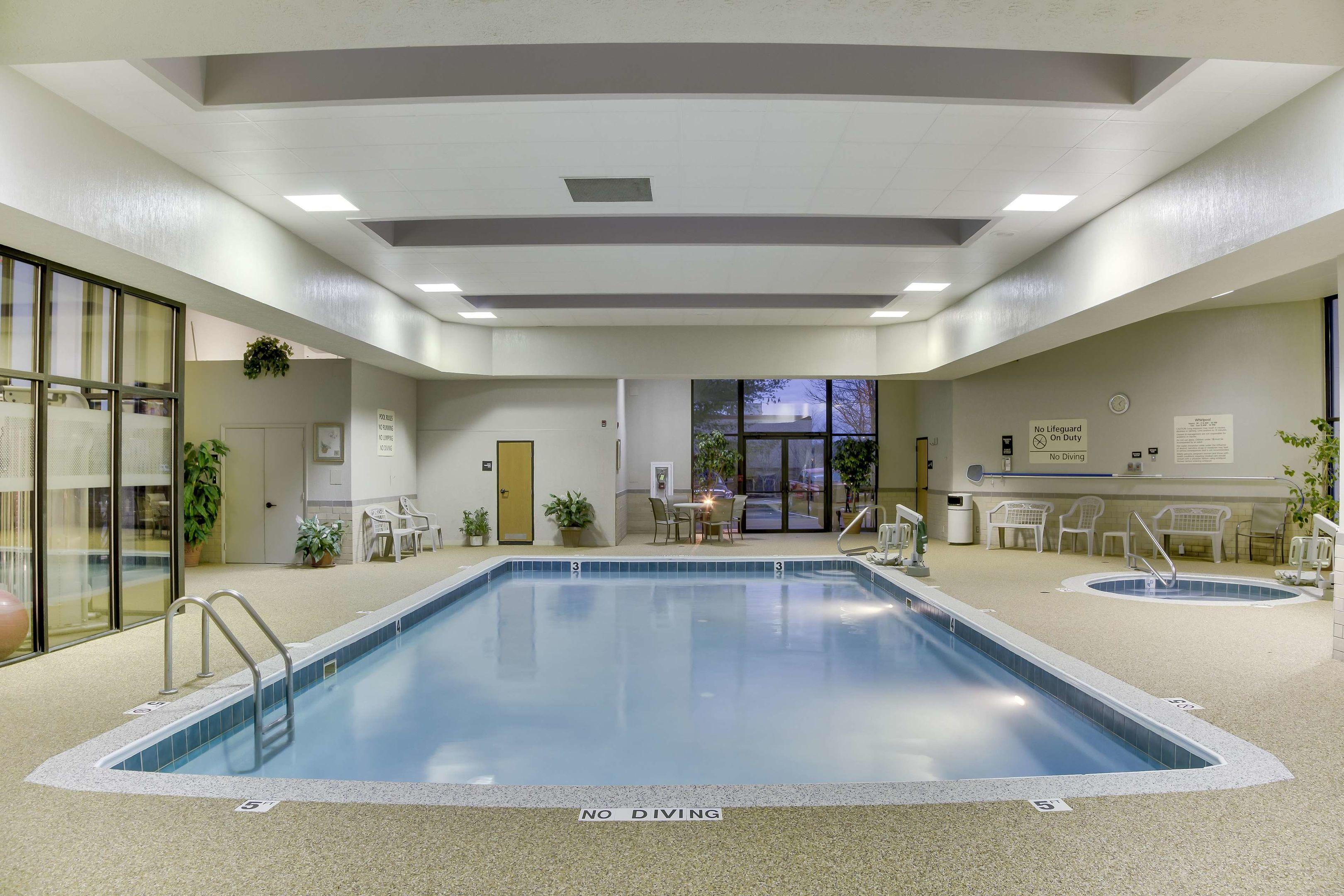 Hampton Inn Pittsburgh Cranberry — photo 4
