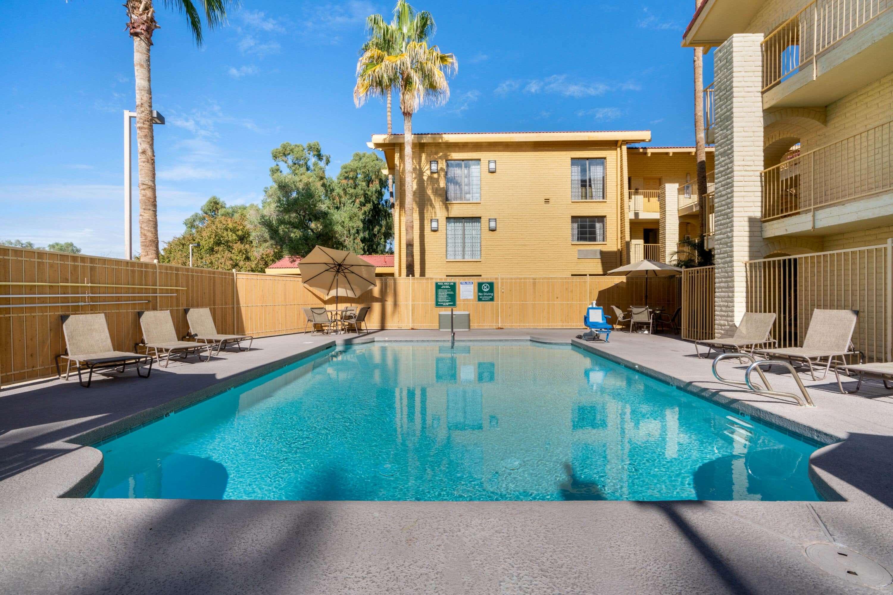 La Quinta Inn Phoenix Sky Harbor Airport South — photo 5