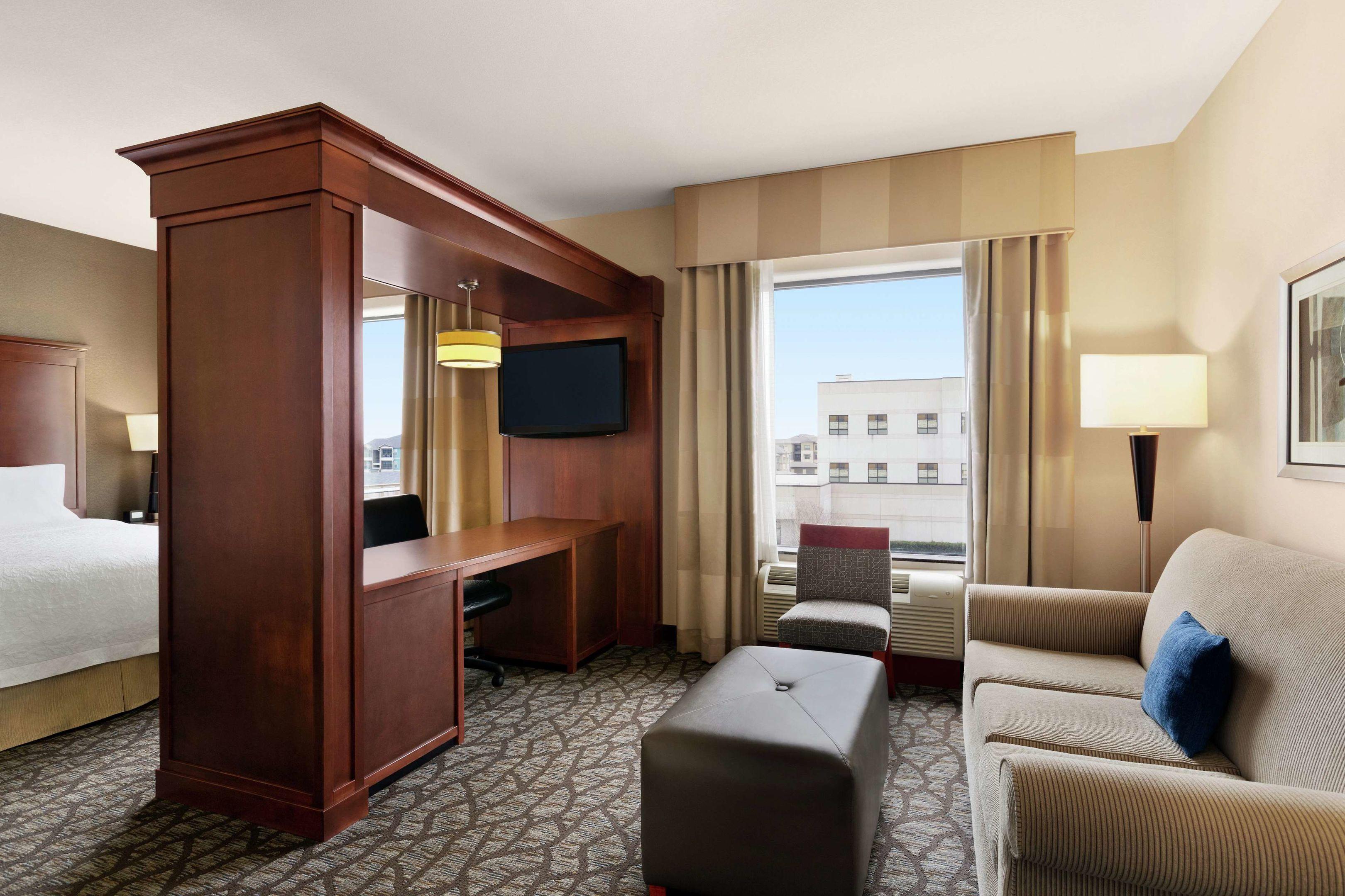 Hampton Inn & Suites Houston/Pasadena — photo 4