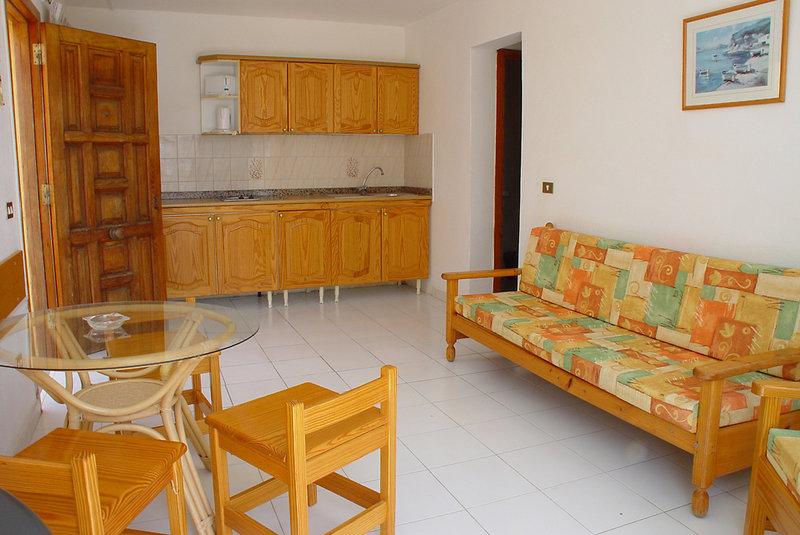 Apartamentos Roslara — photo 4
