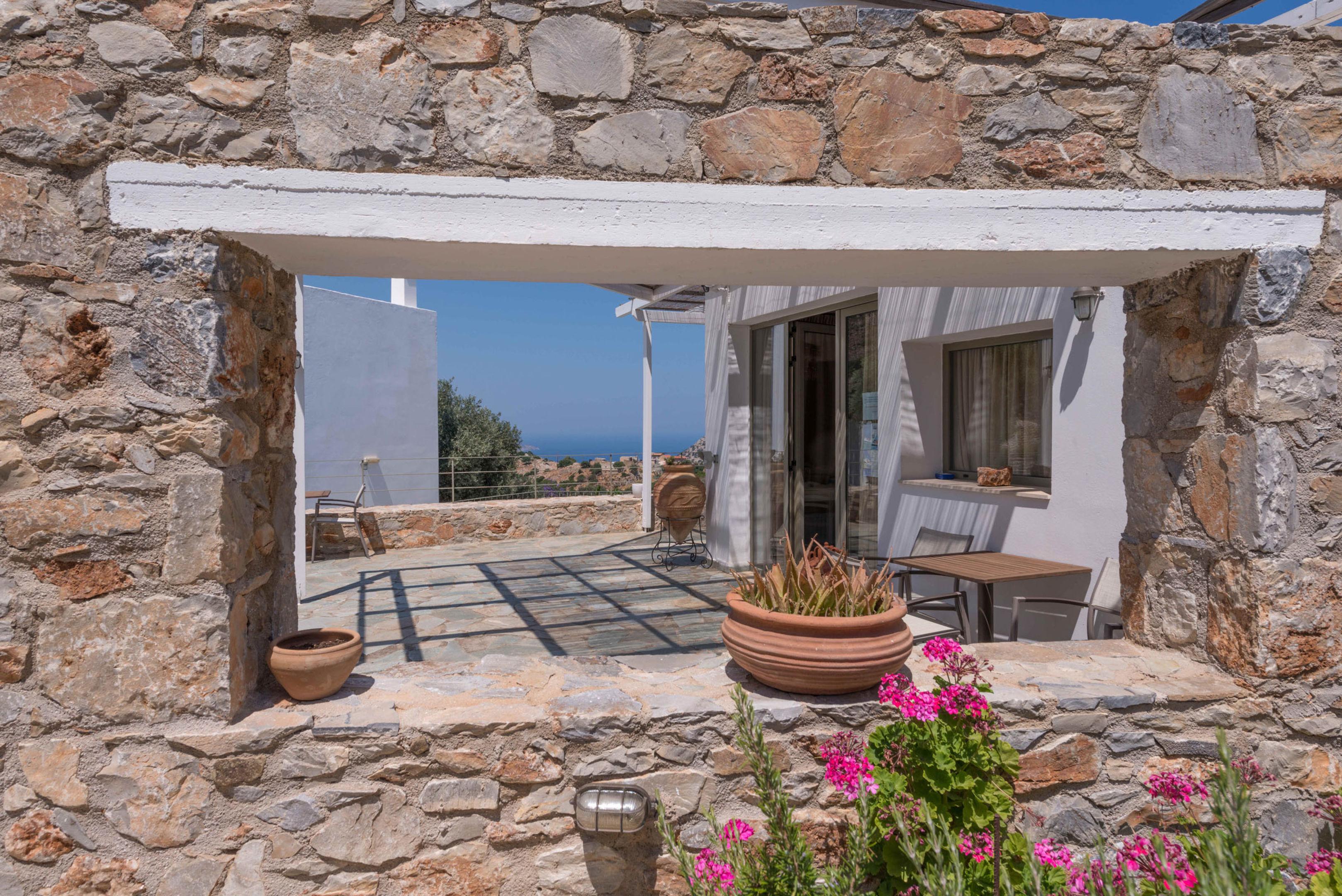 Mourtzanakis Residence — photo 4