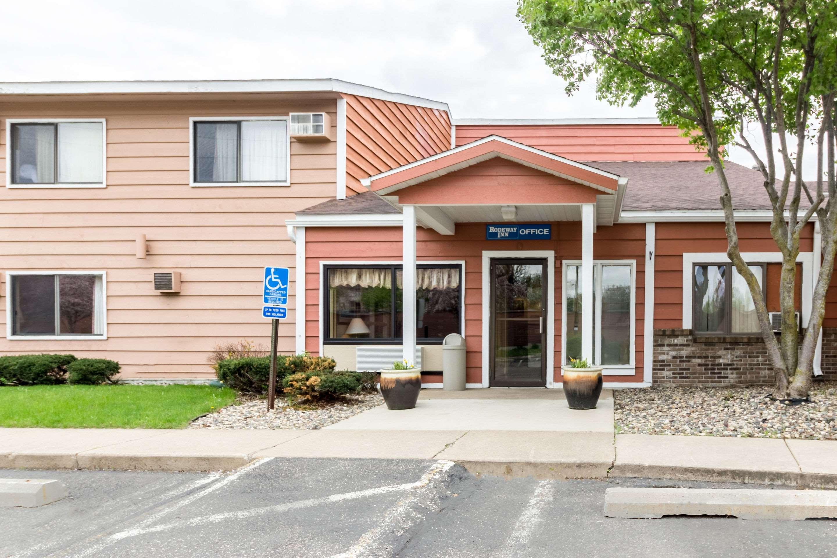 Rodeway Inn Red Wing — photo 3