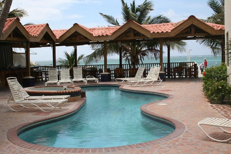 Sunbreeze Suites — photo 3
