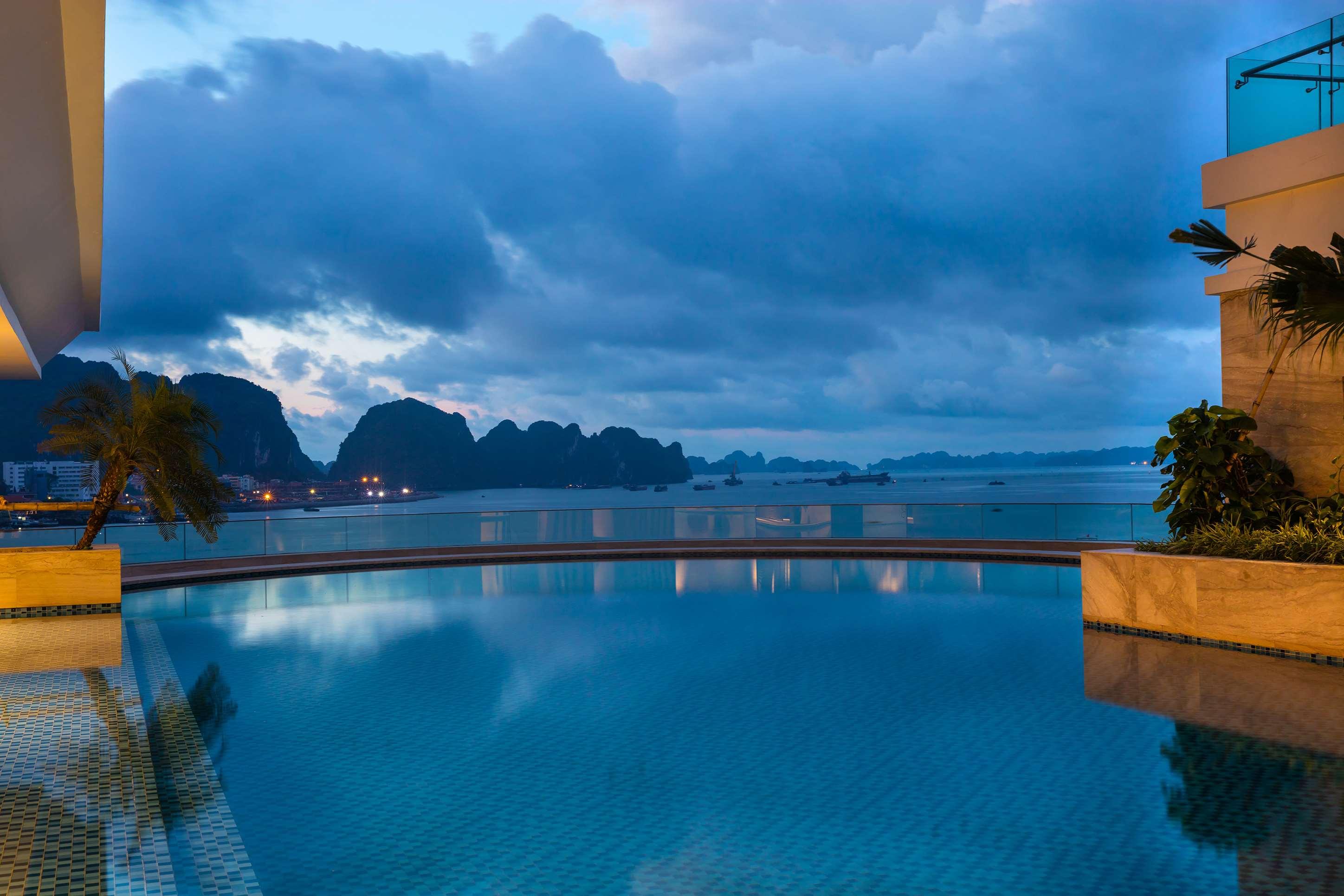 Wyndham Legend Halong Hotel — photo 2