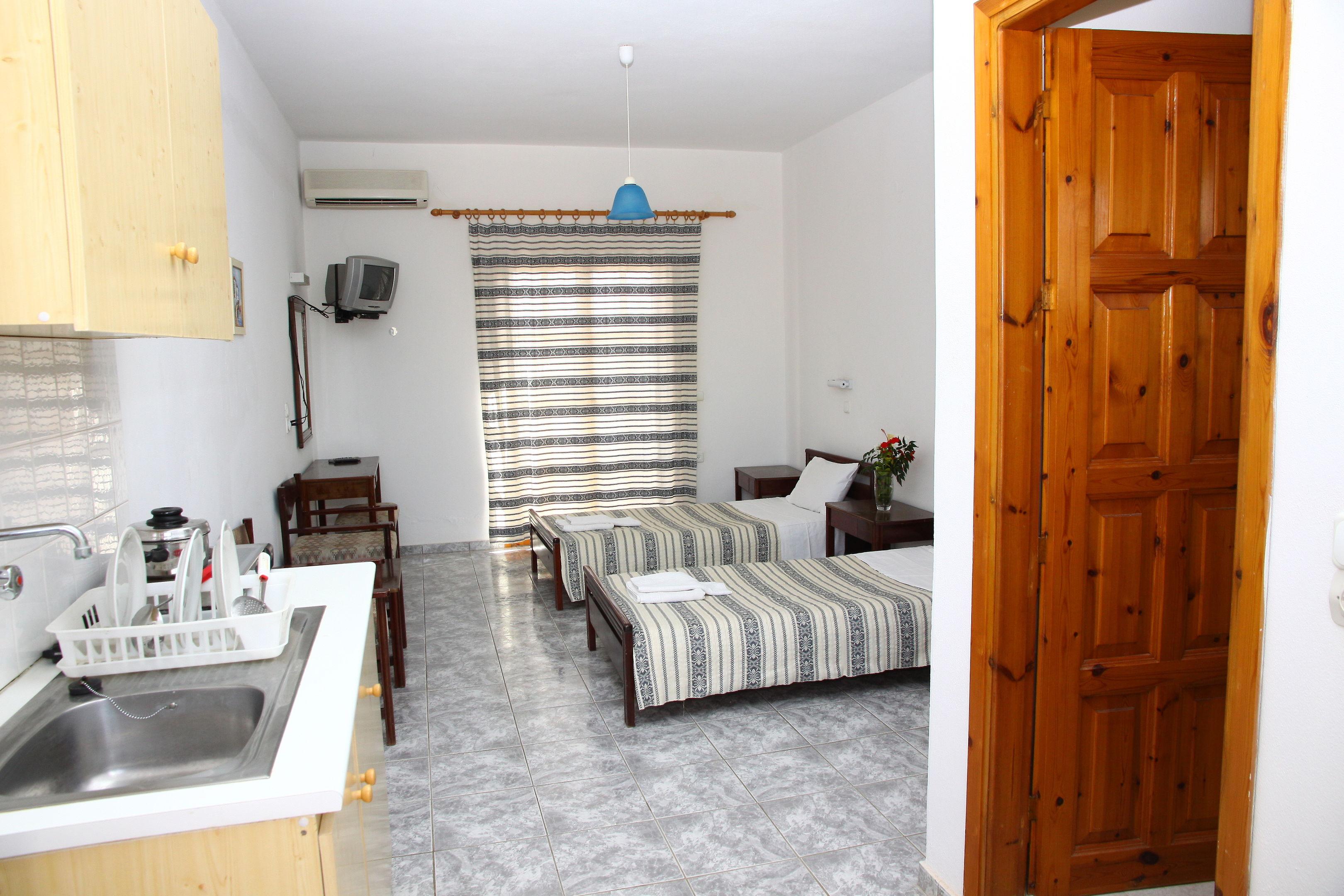 Mari Evans Apartments — photo 4