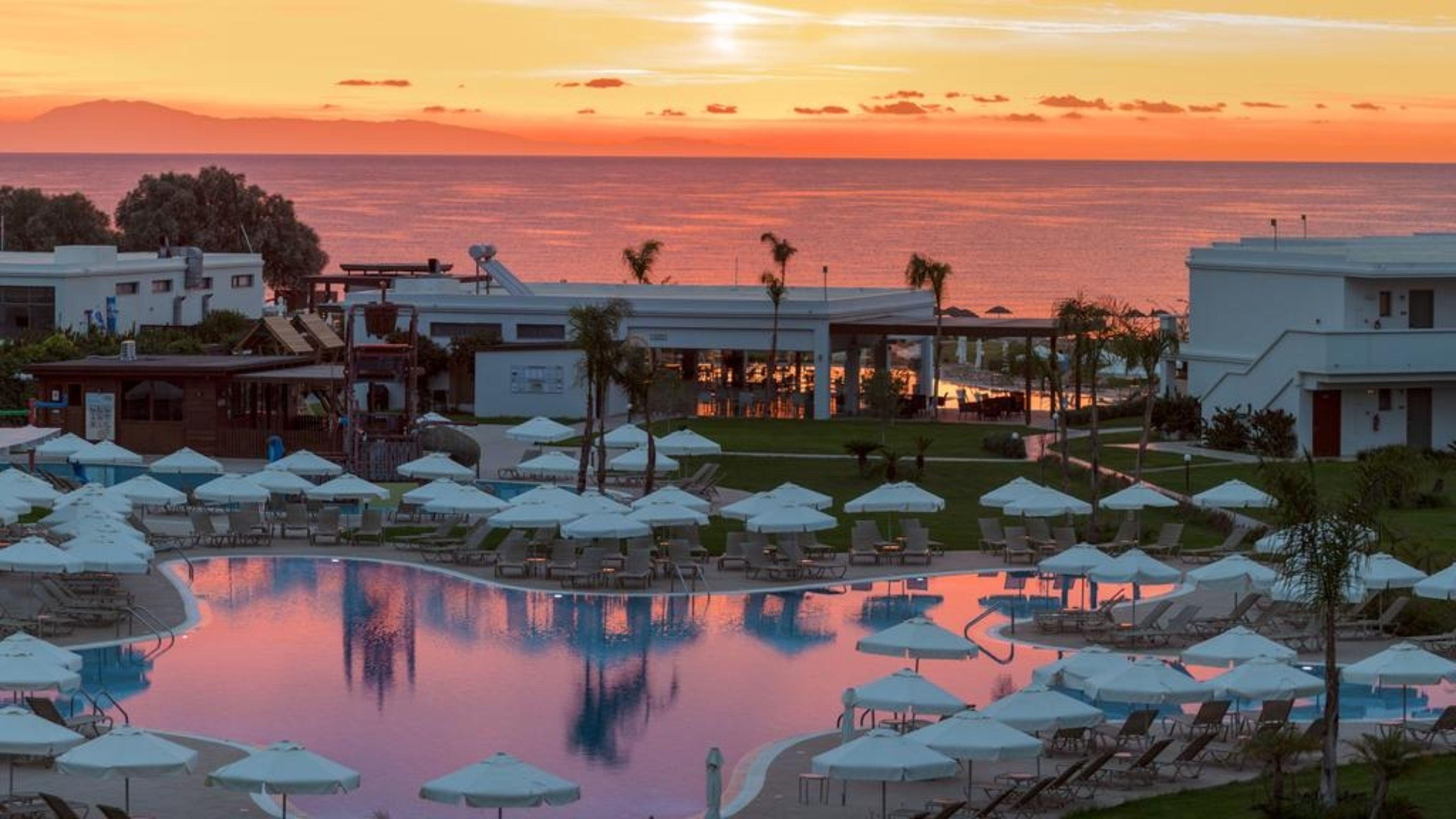 Sentido Asterias Beach Resort — photo 4