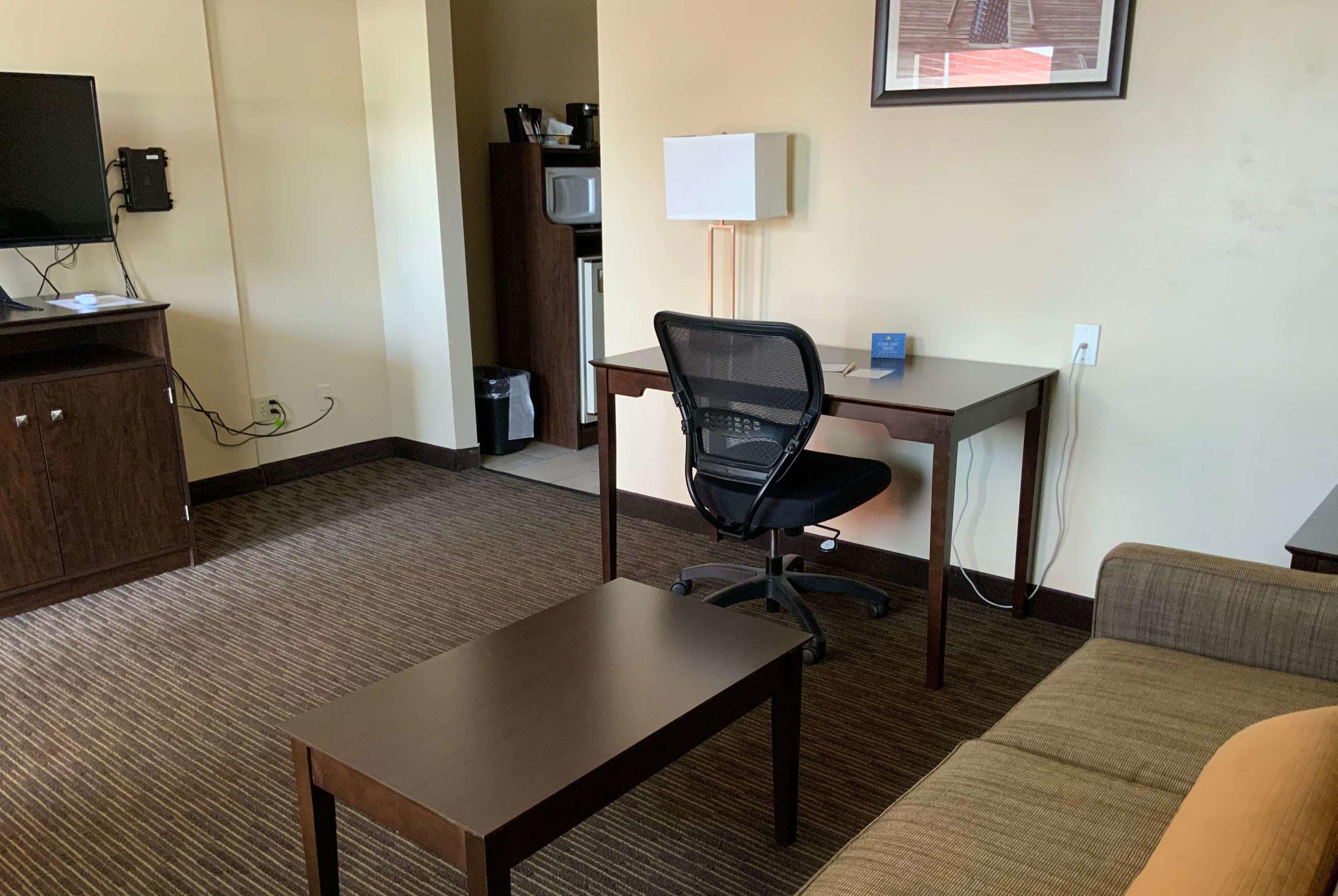 Days Inn by Wyndham Wauseon — photo 4