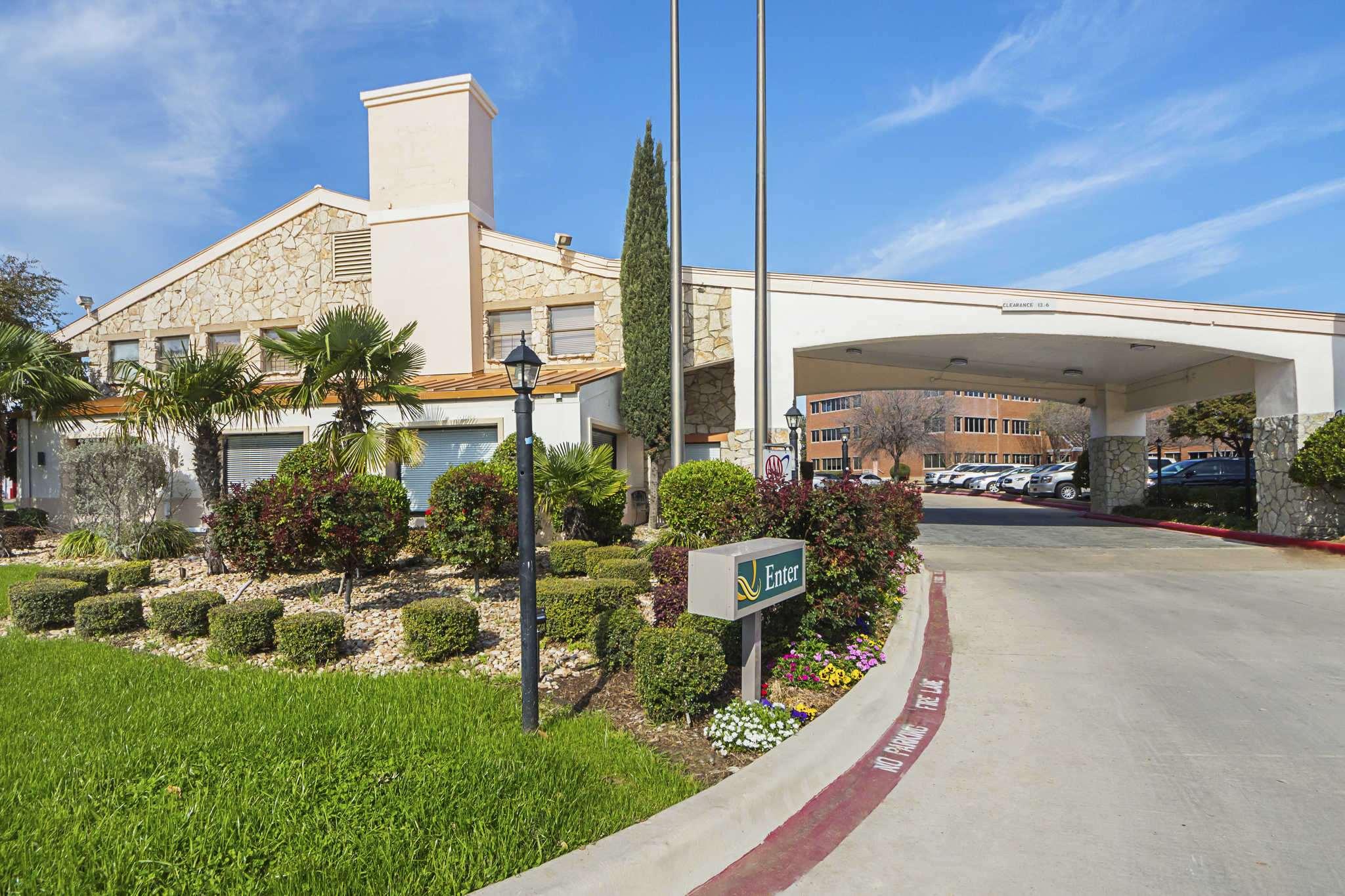 Quality Inn & Suites — photo 4