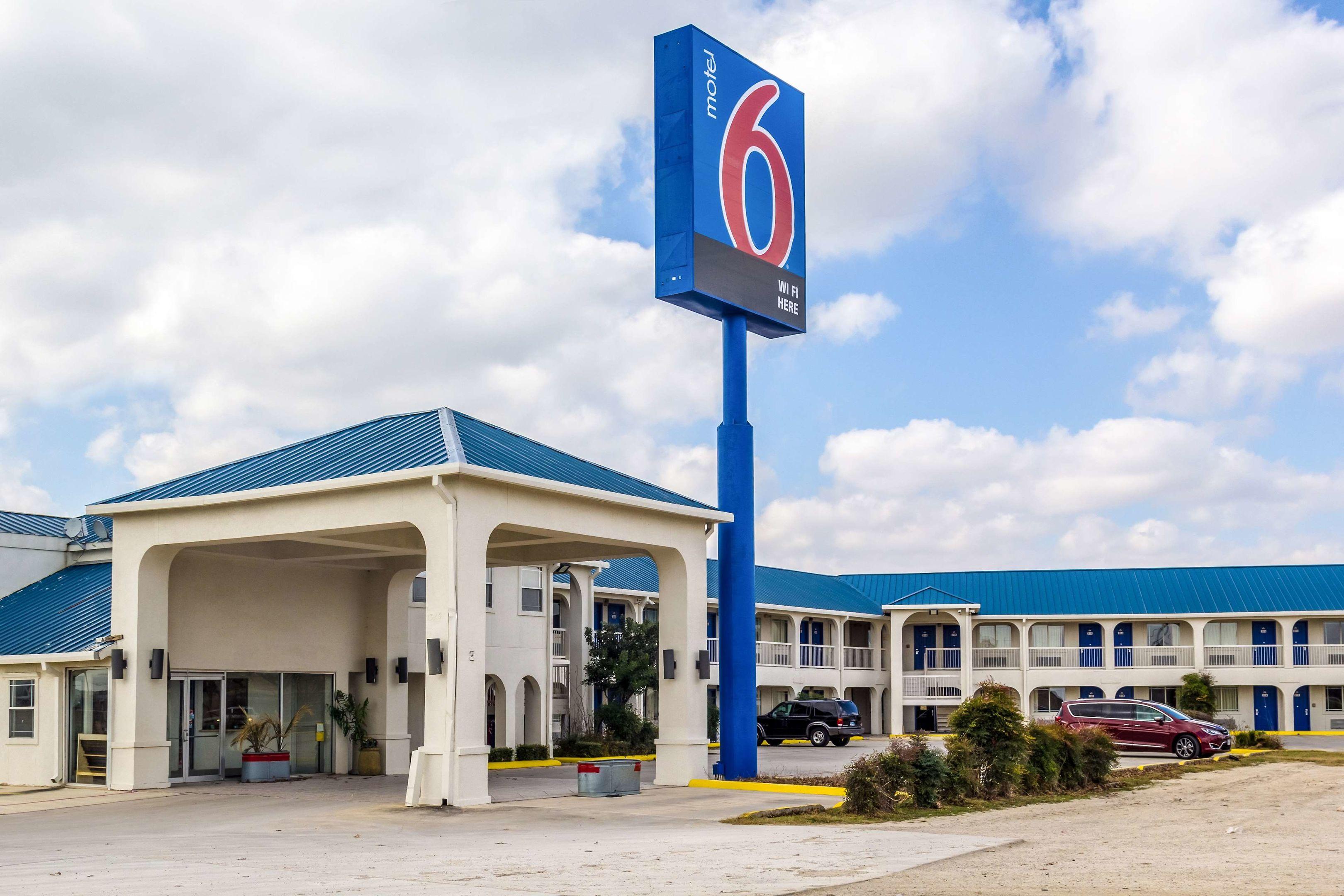 Motel 6 Seguin Tx — photo 3