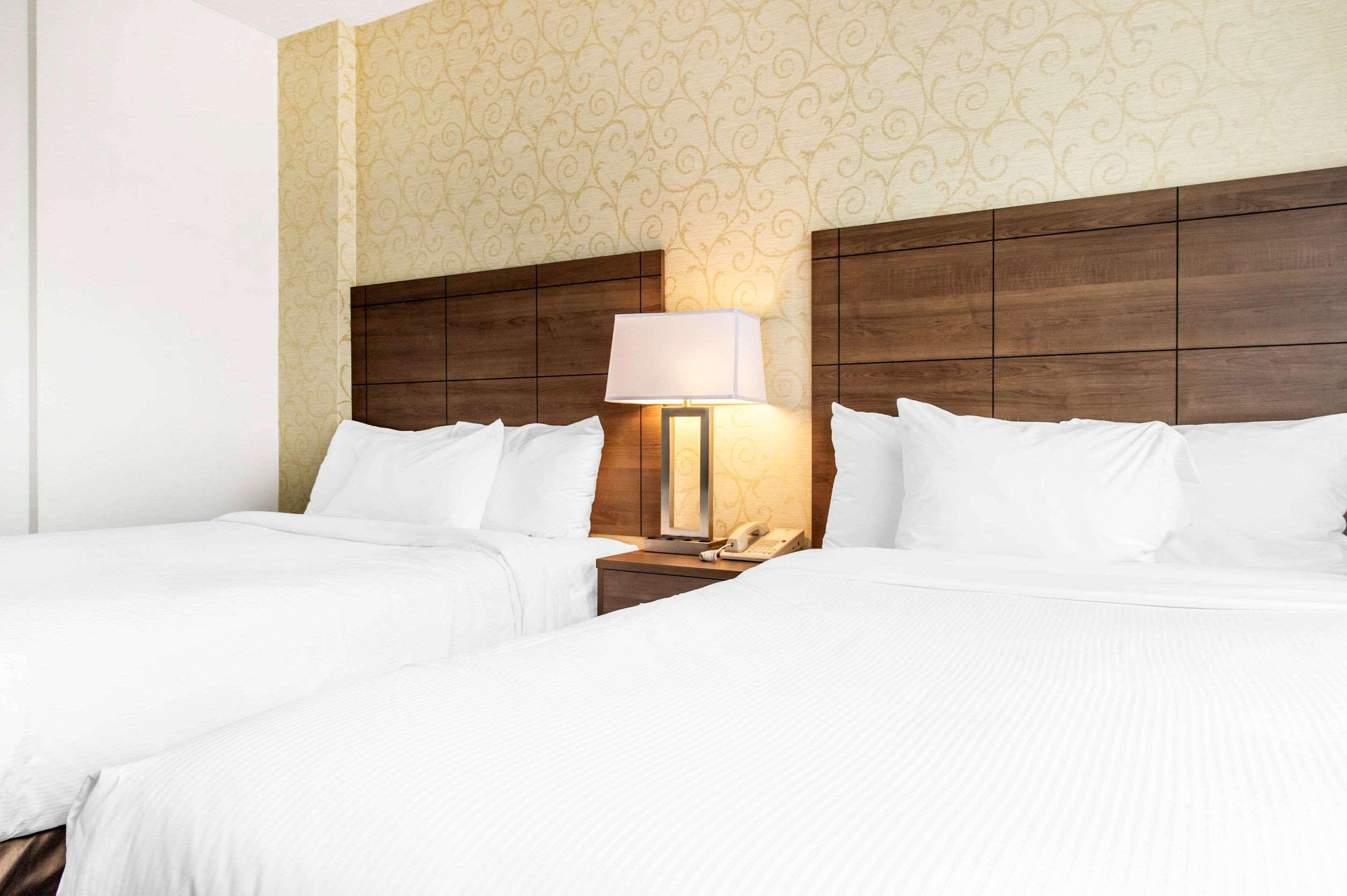 Quality Inn Dorval Airport — photo 5