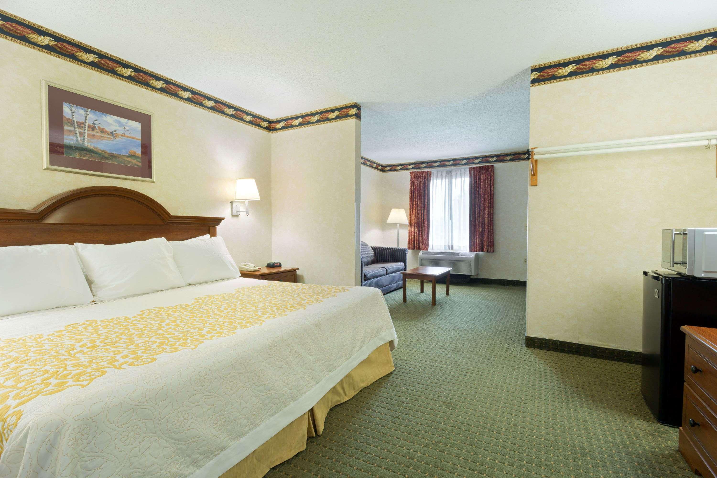 Days Inn Clinton — photo 4