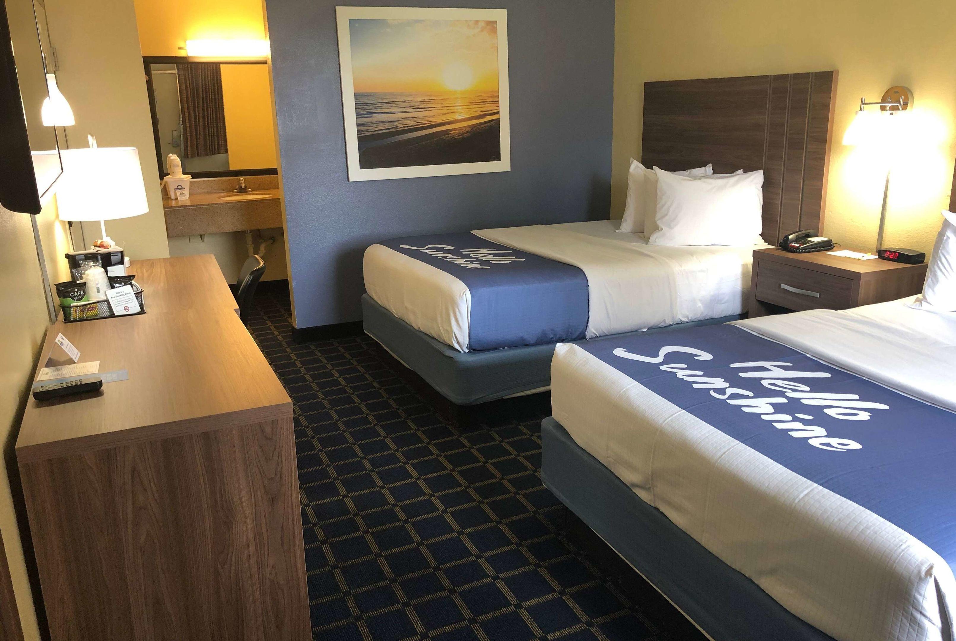 Days Inn Orlando Near Millenia Mall — photo 5