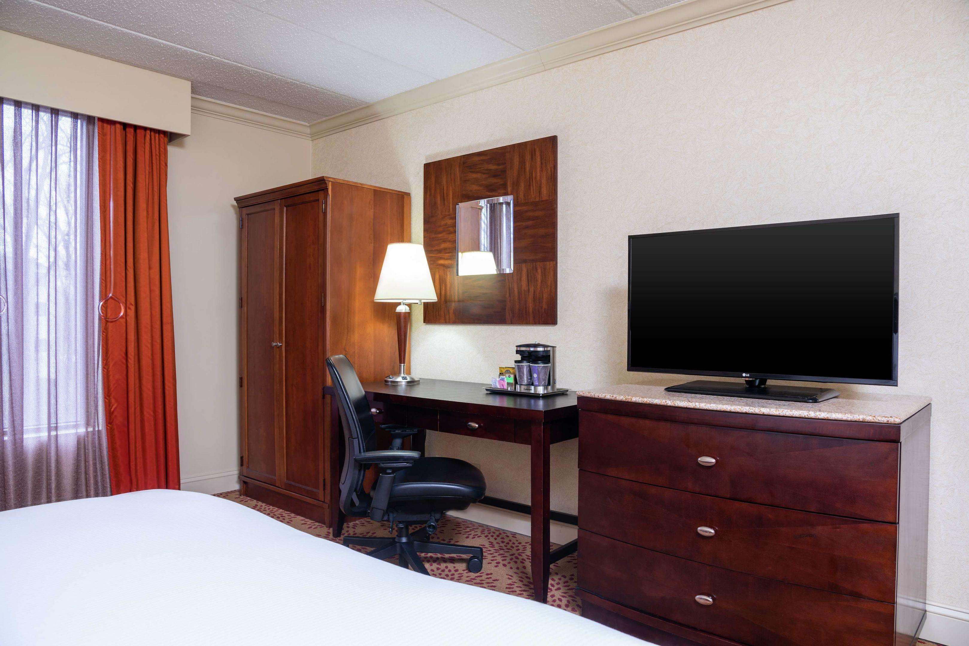 DoubleTree by Hilton Grand Rapids Airport — photo 3