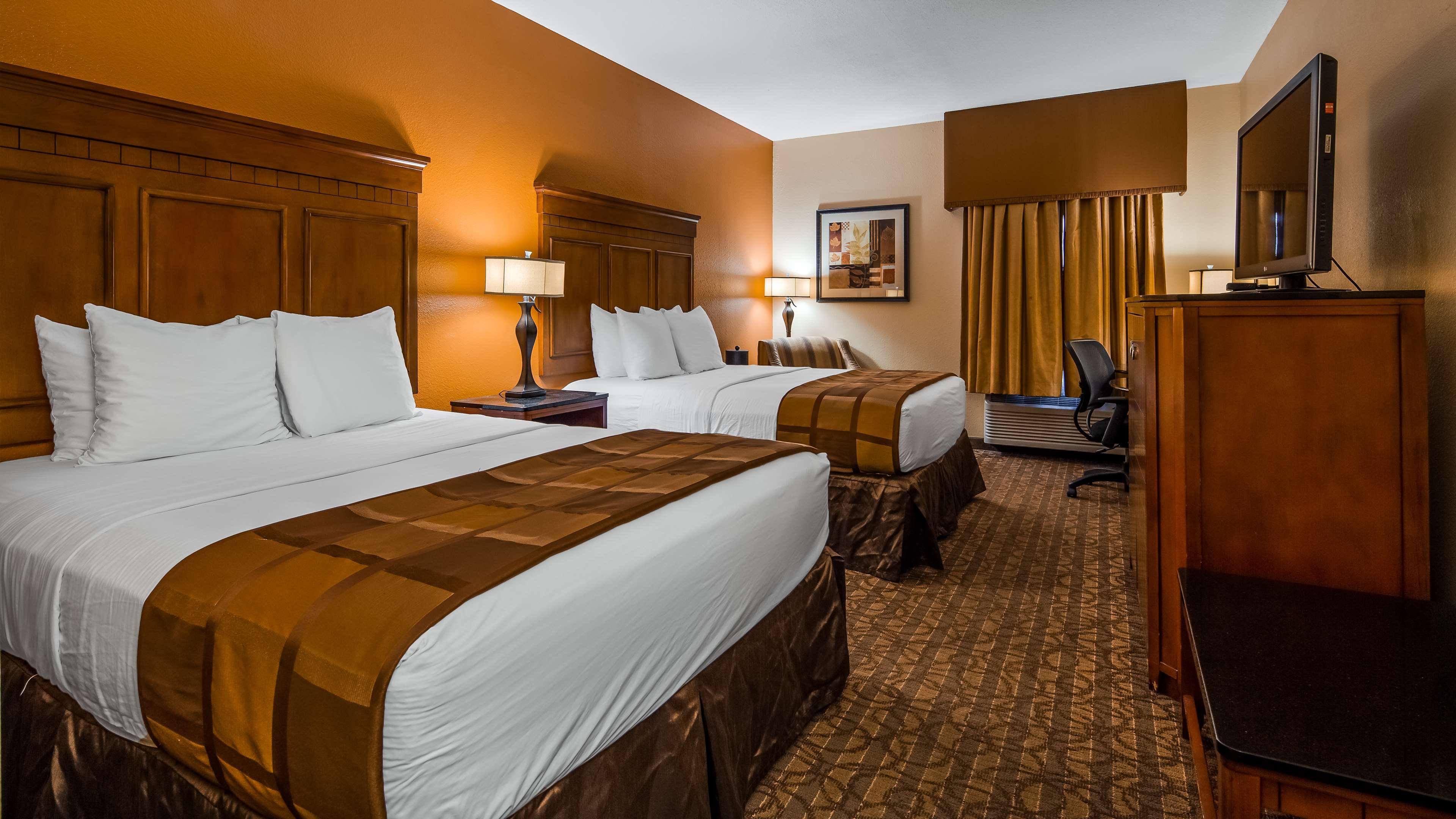 Best Western Plus Midwest Inn & Suites — photo 3