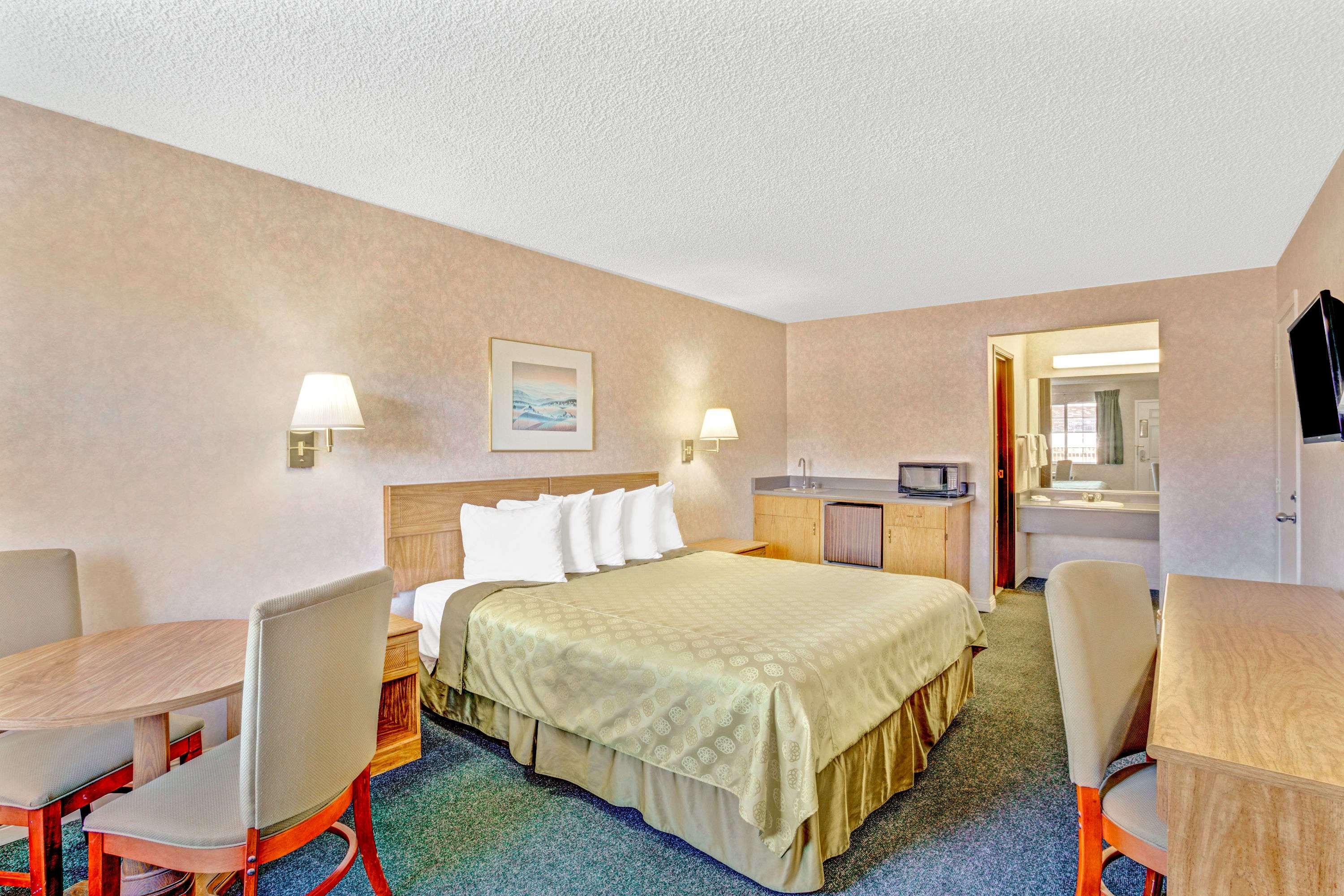 Days Inn Carson City — photo 4