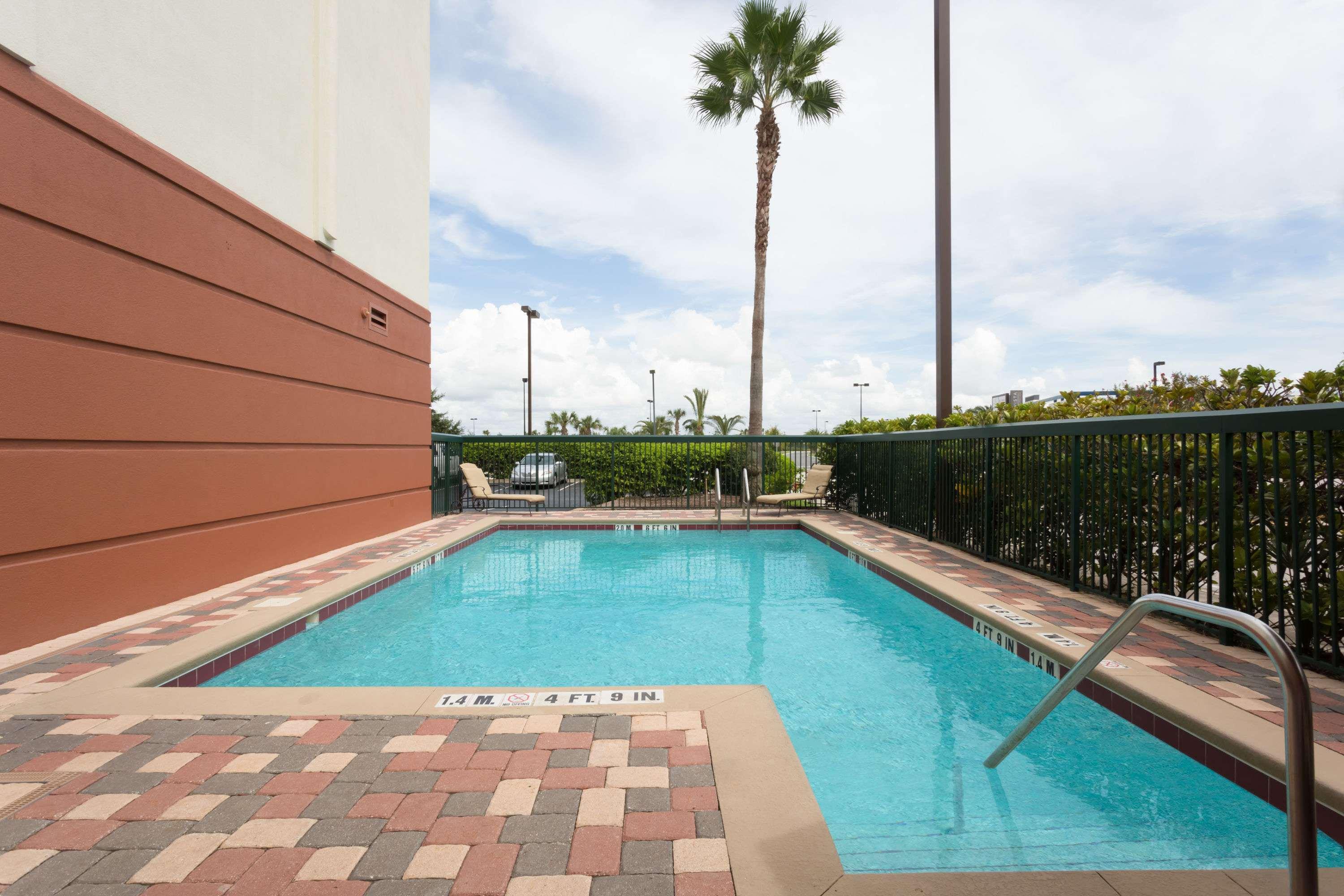 Wingate Inn @ Orlando Airport — photo 4