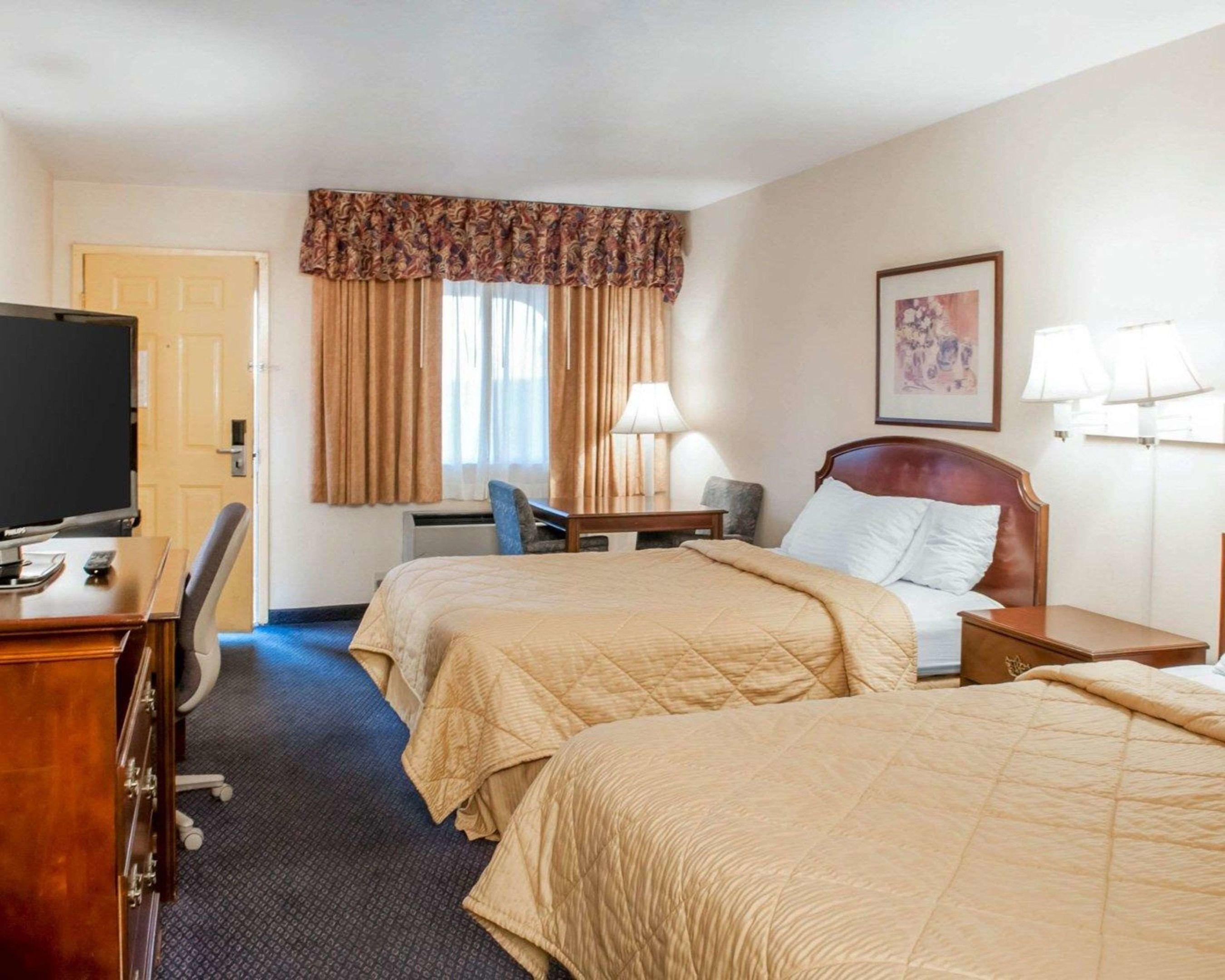 Rodeway Inn — photo 4