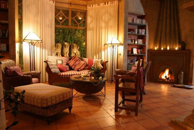 Posada De Los Leones-Lions Inn — photo 2