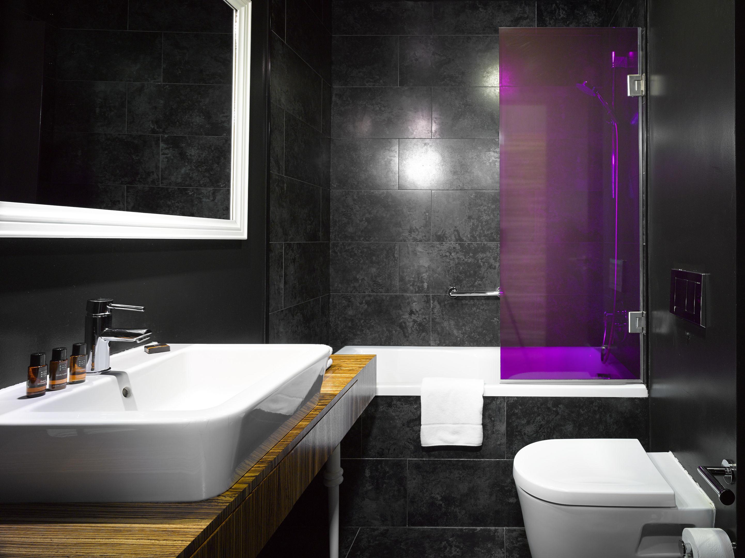 The Icon Hotel & Lounge — photo 4