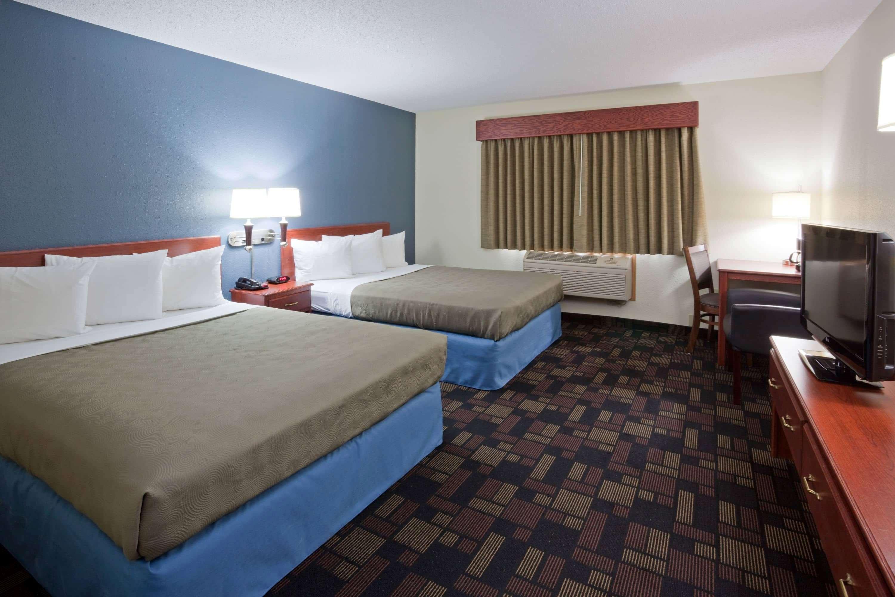 AmericInn Austin — photo 4