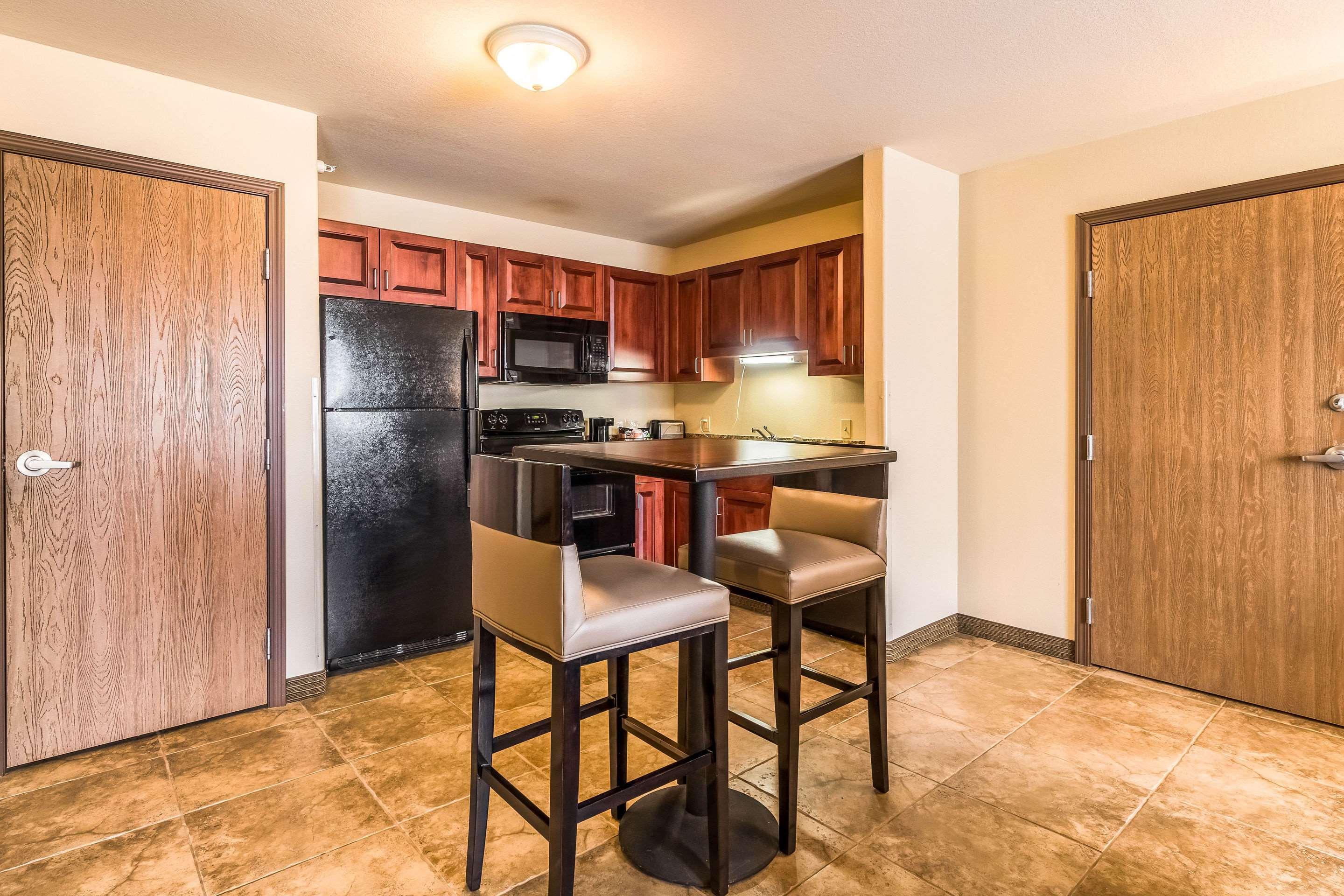 Comfort Inn & Suites Rifle — photo 4