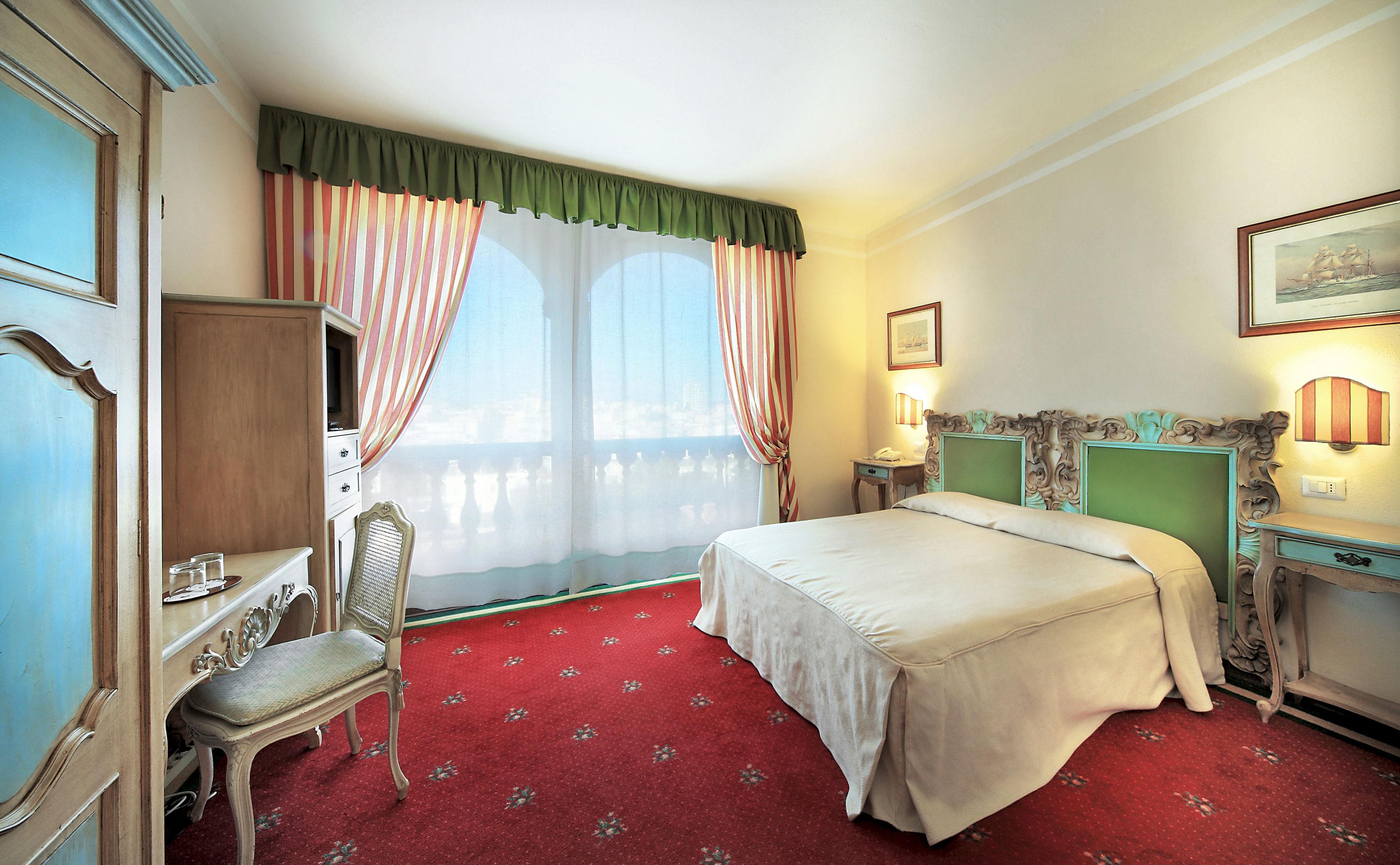 Colonna Palace Hotel Mediterraneo — photo 4