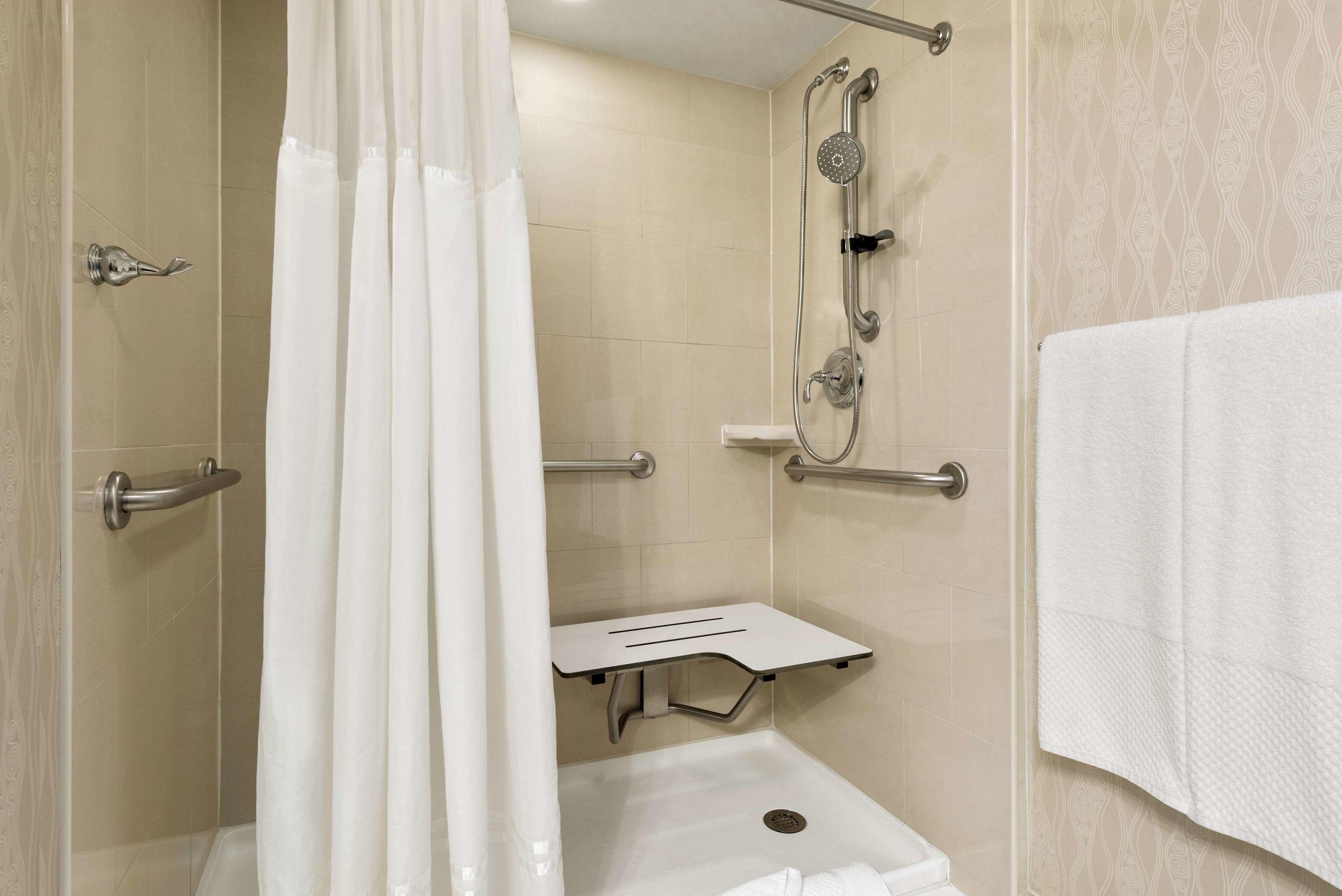 DoubleTree by Hilton Hotel Wichita Airport — photo 5