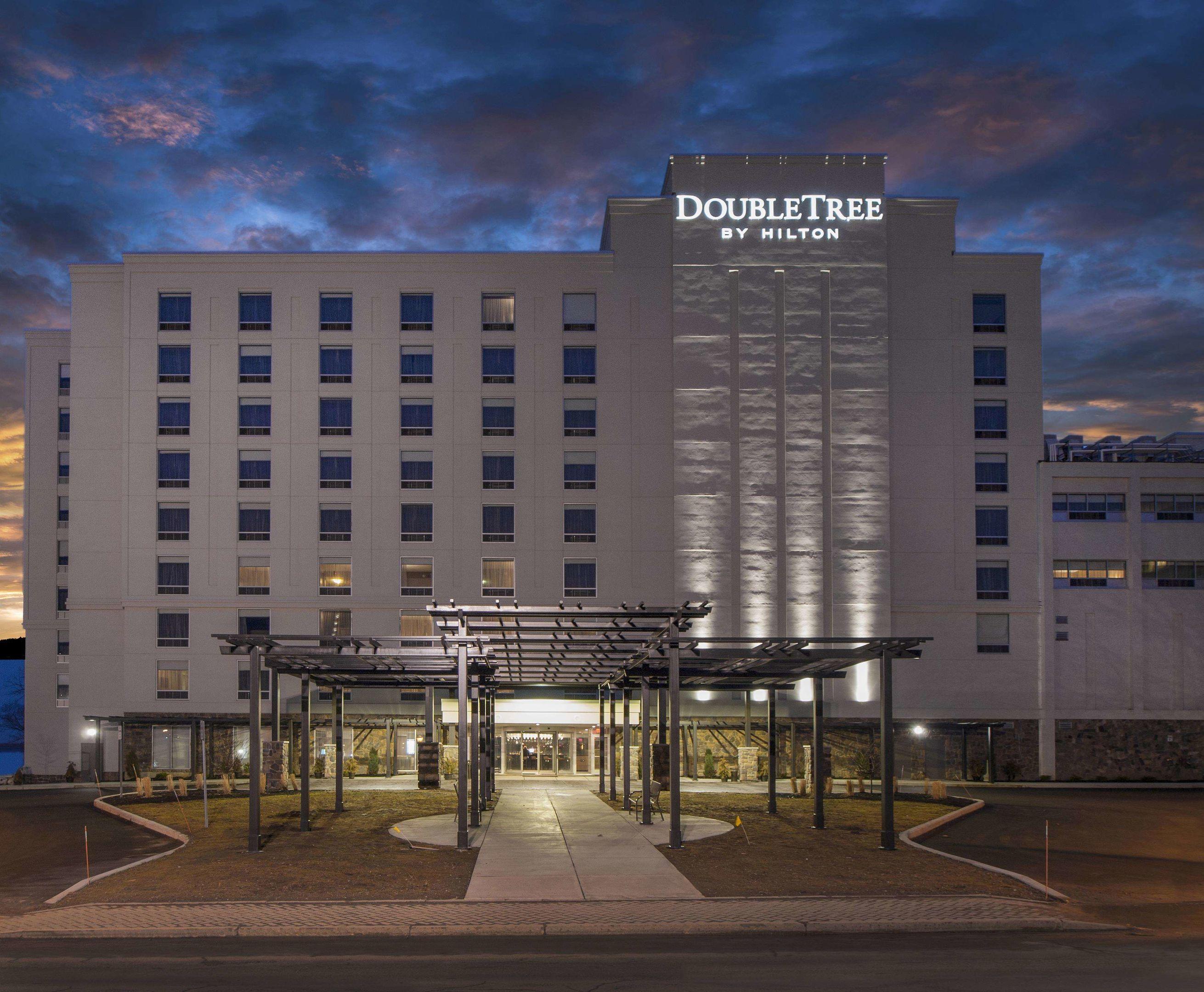 DoubleTree by Hilton Hotel Niagara Falls — photo 4