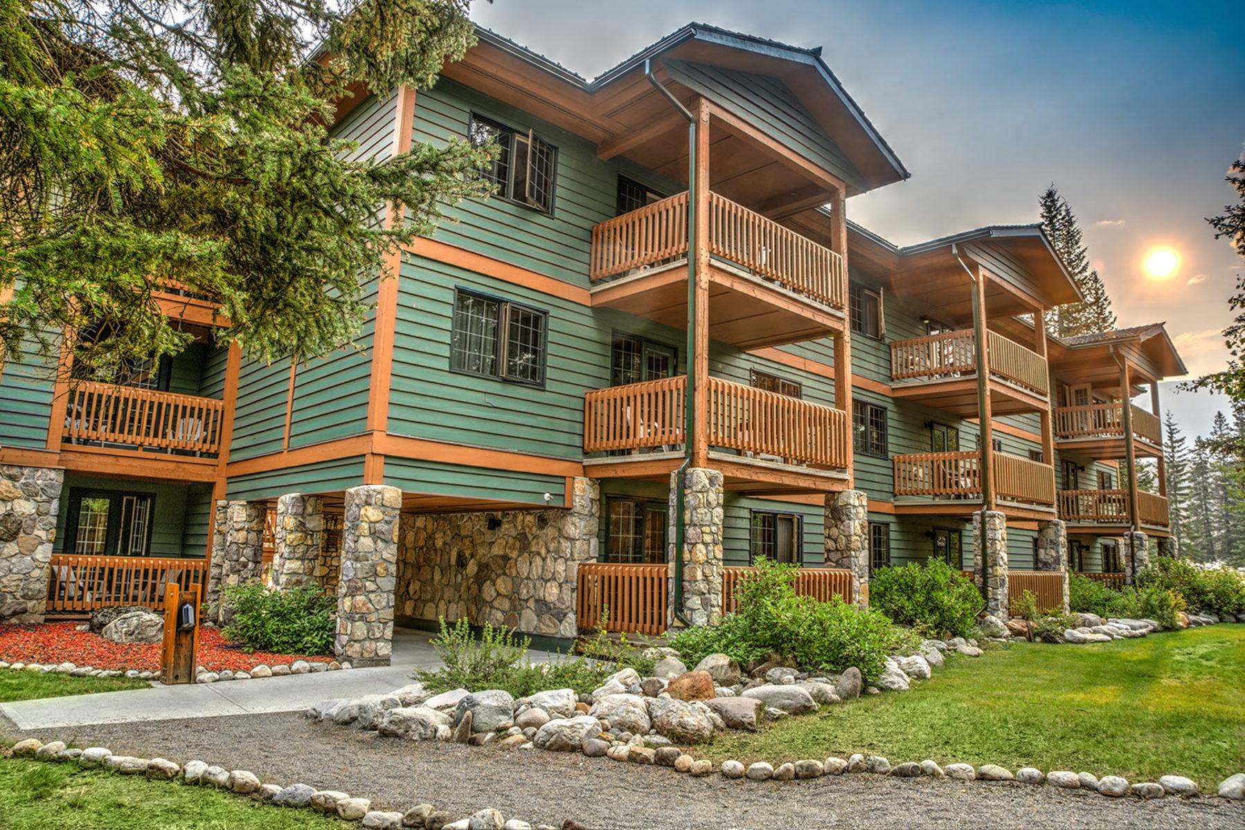 Lake Louise Inn — photo 5