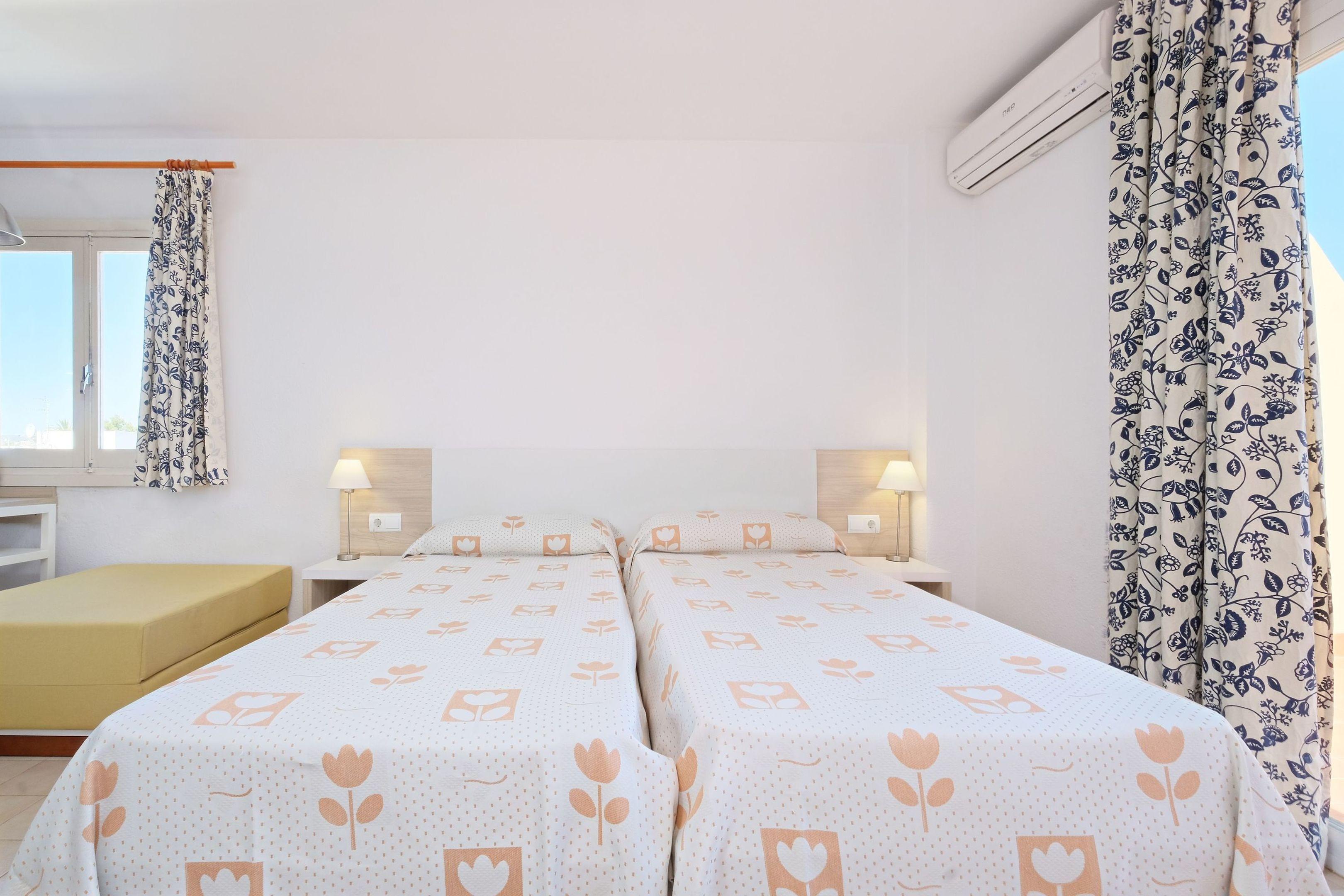 azuLine Apartamentos Sunshine — photo 5