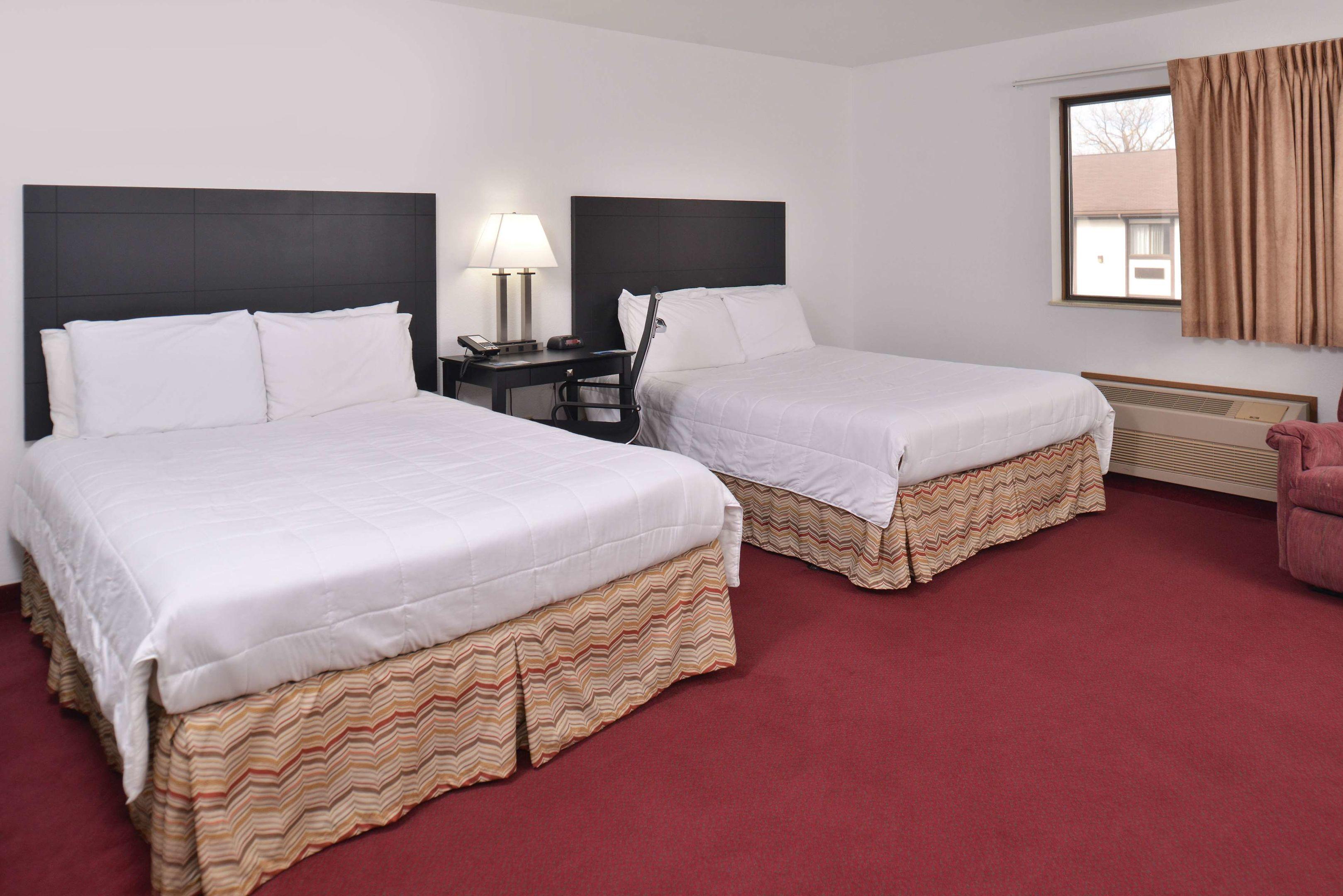 Americas Best Value Inn & Suites — photo 4