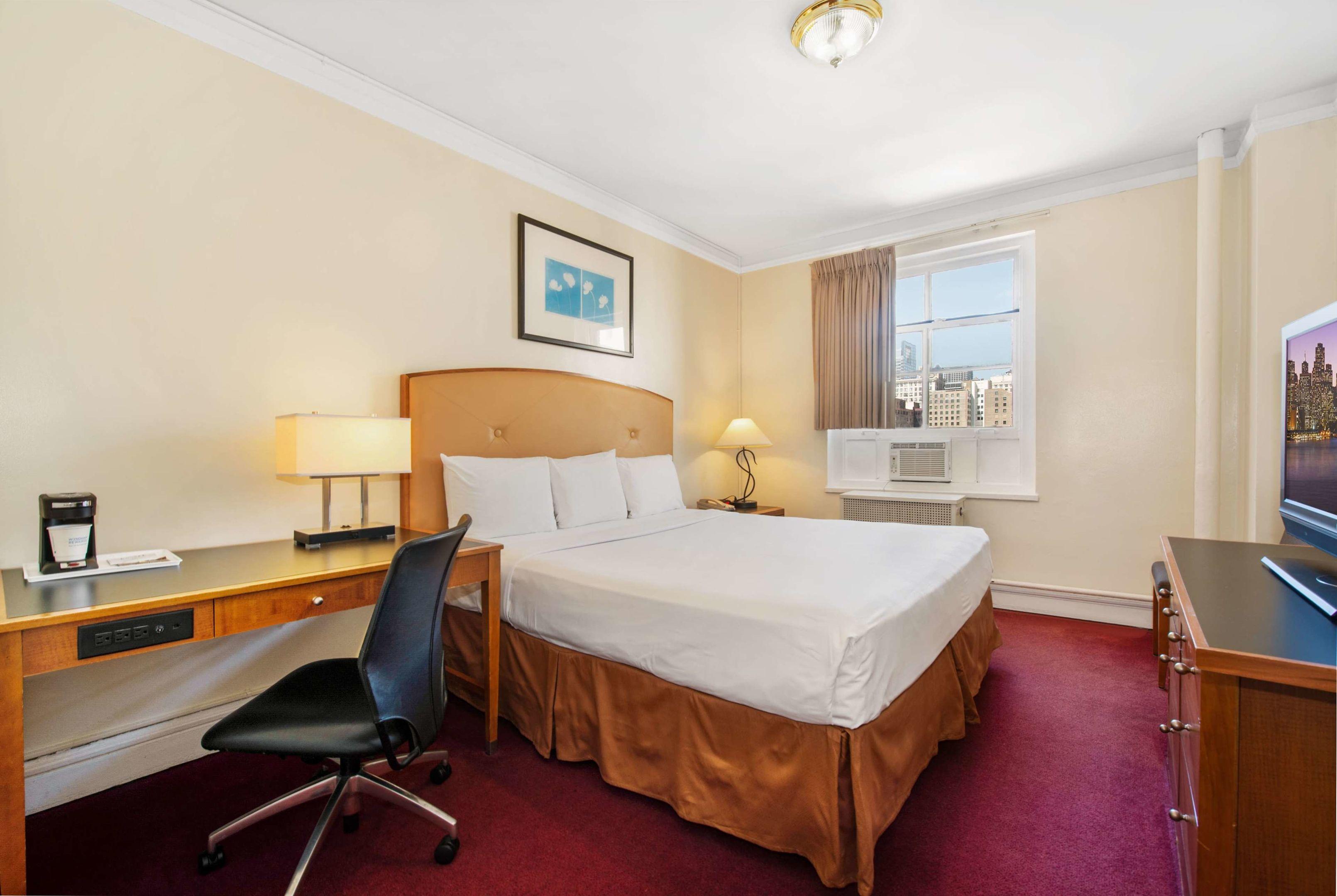 Travelodge by Wyndham Downtown Chicago — photo 4