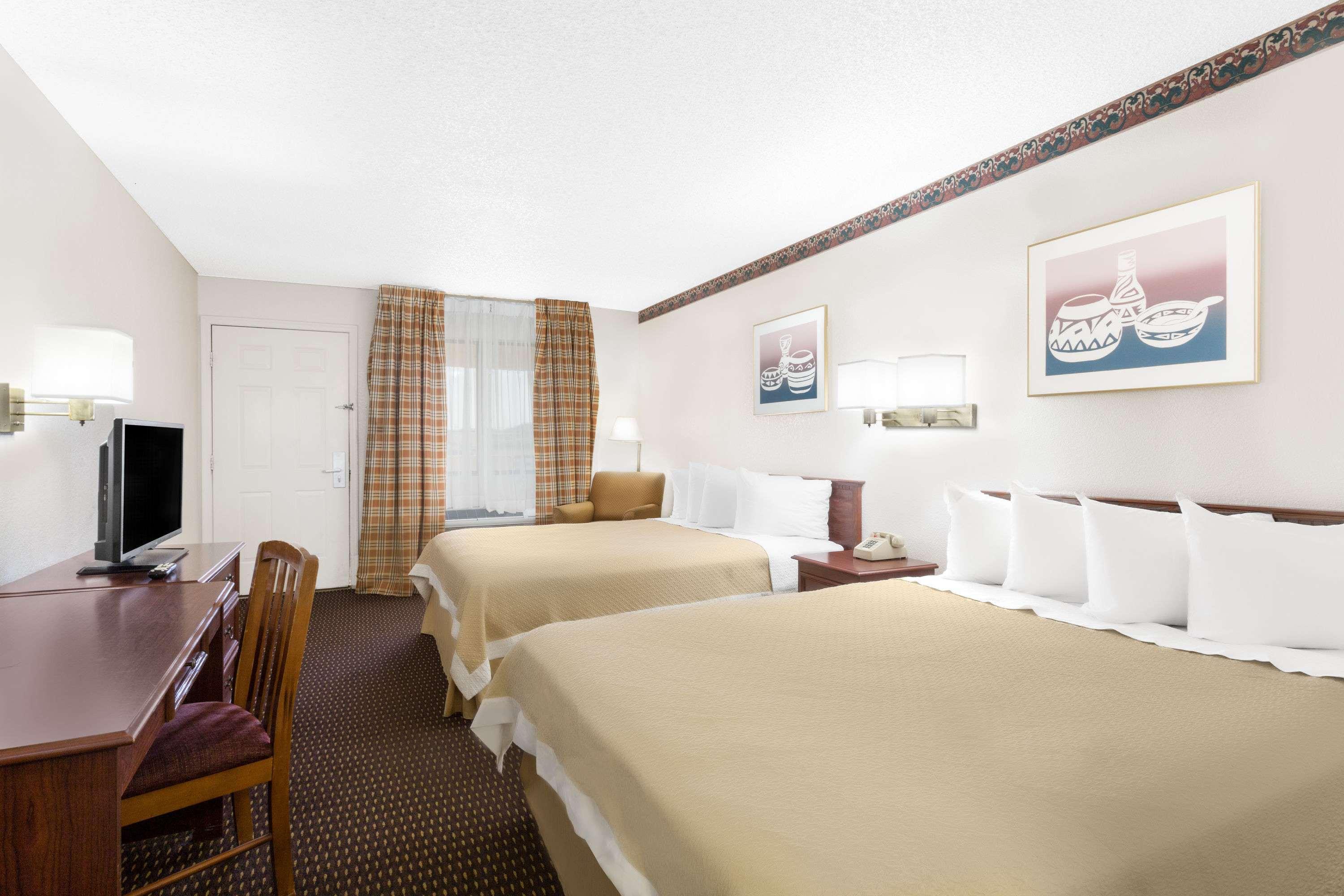 Days Inn Kingman West — photo 5