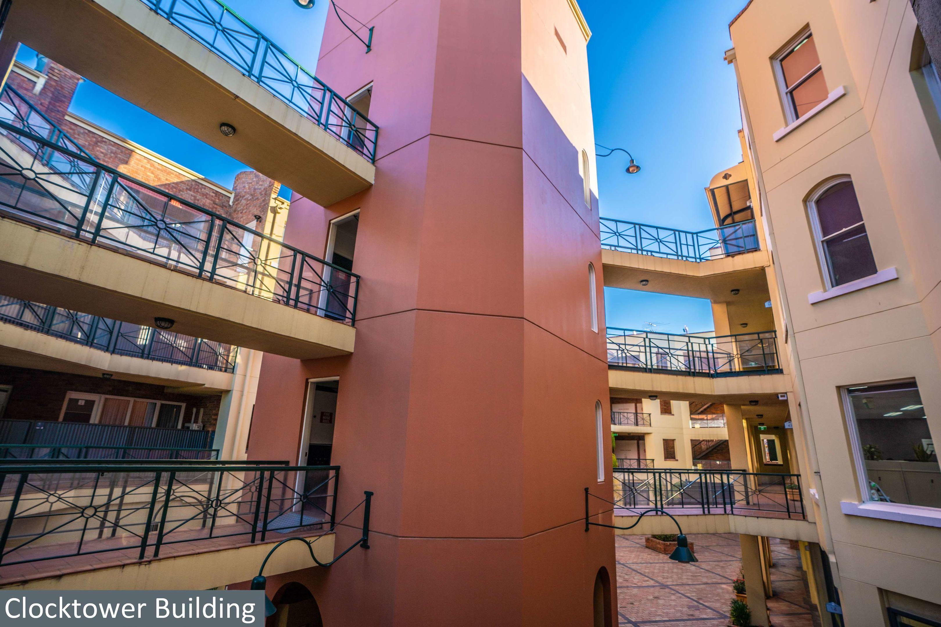 Carlton Clocktower Apartments — photo 4