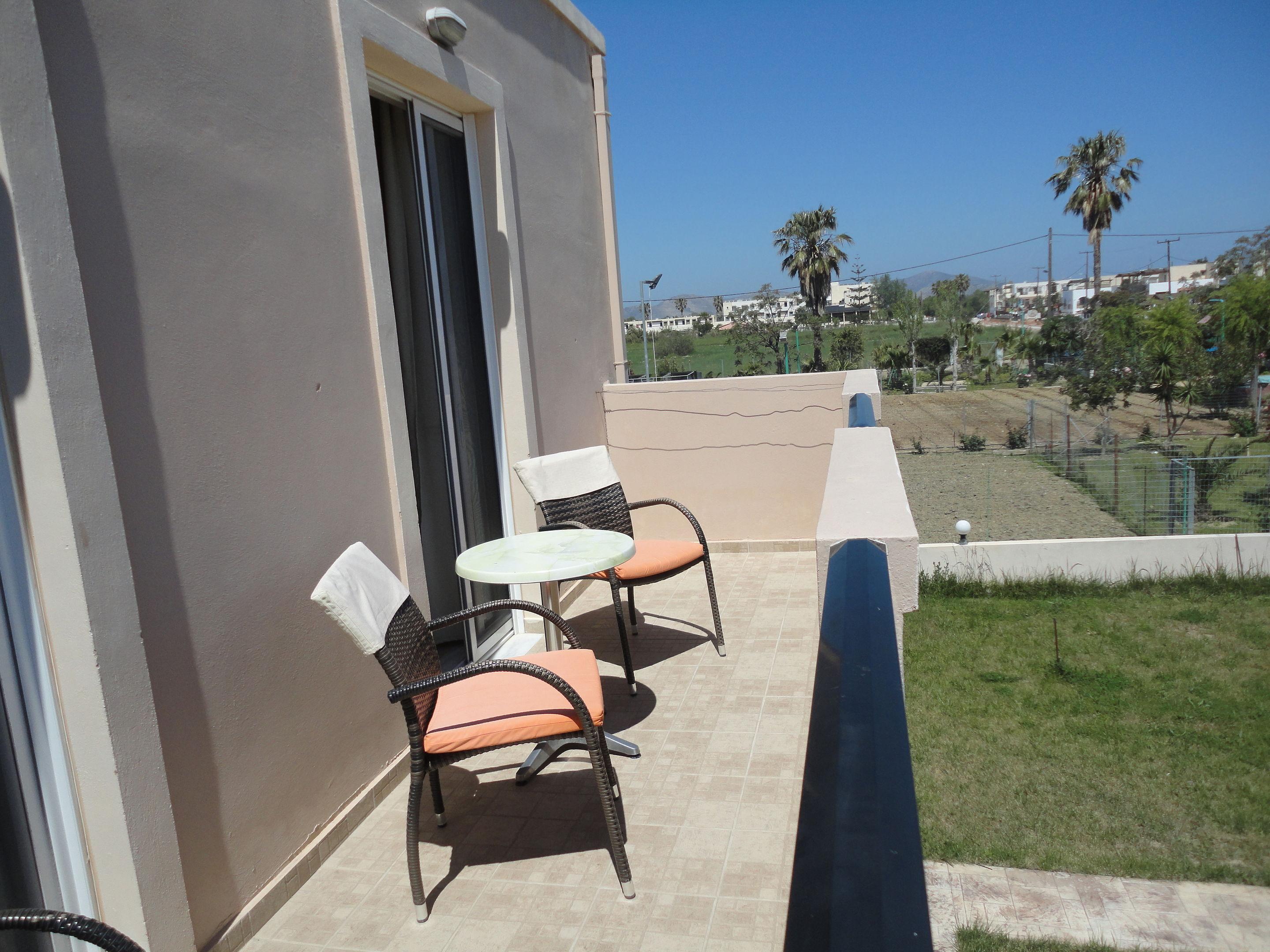 Sunshine Hotel & Apartments — photo 4