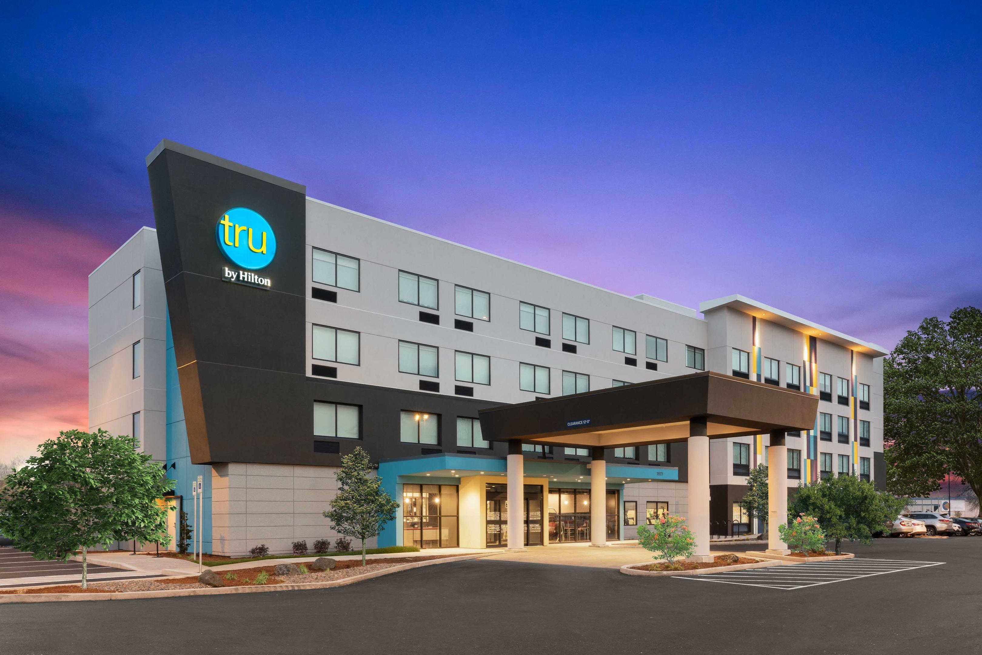 Tru by Hilton Portland Airport