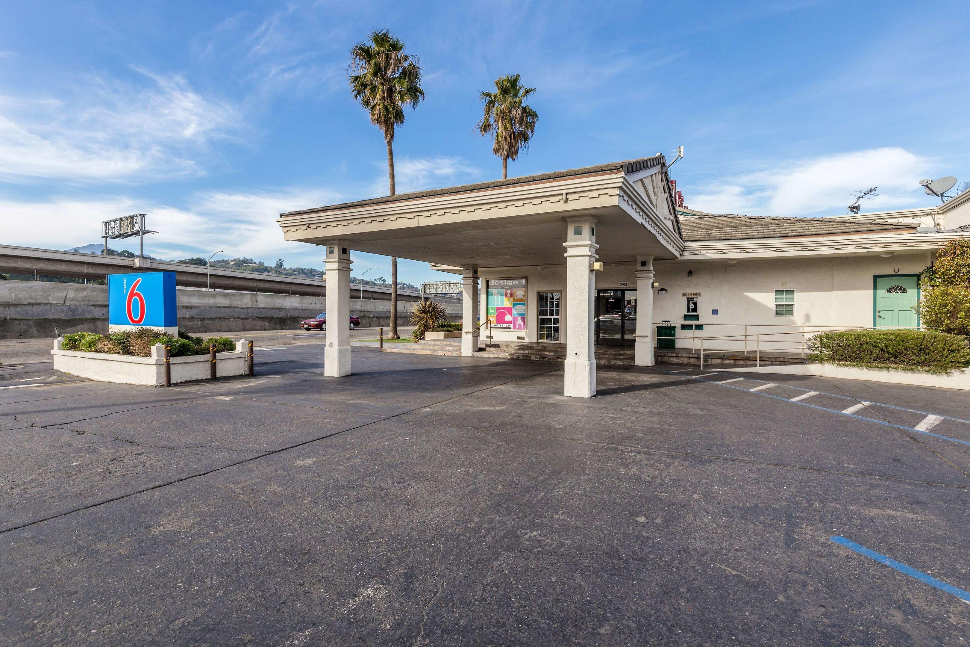 Motel 6 San Rafael CA — photo 4