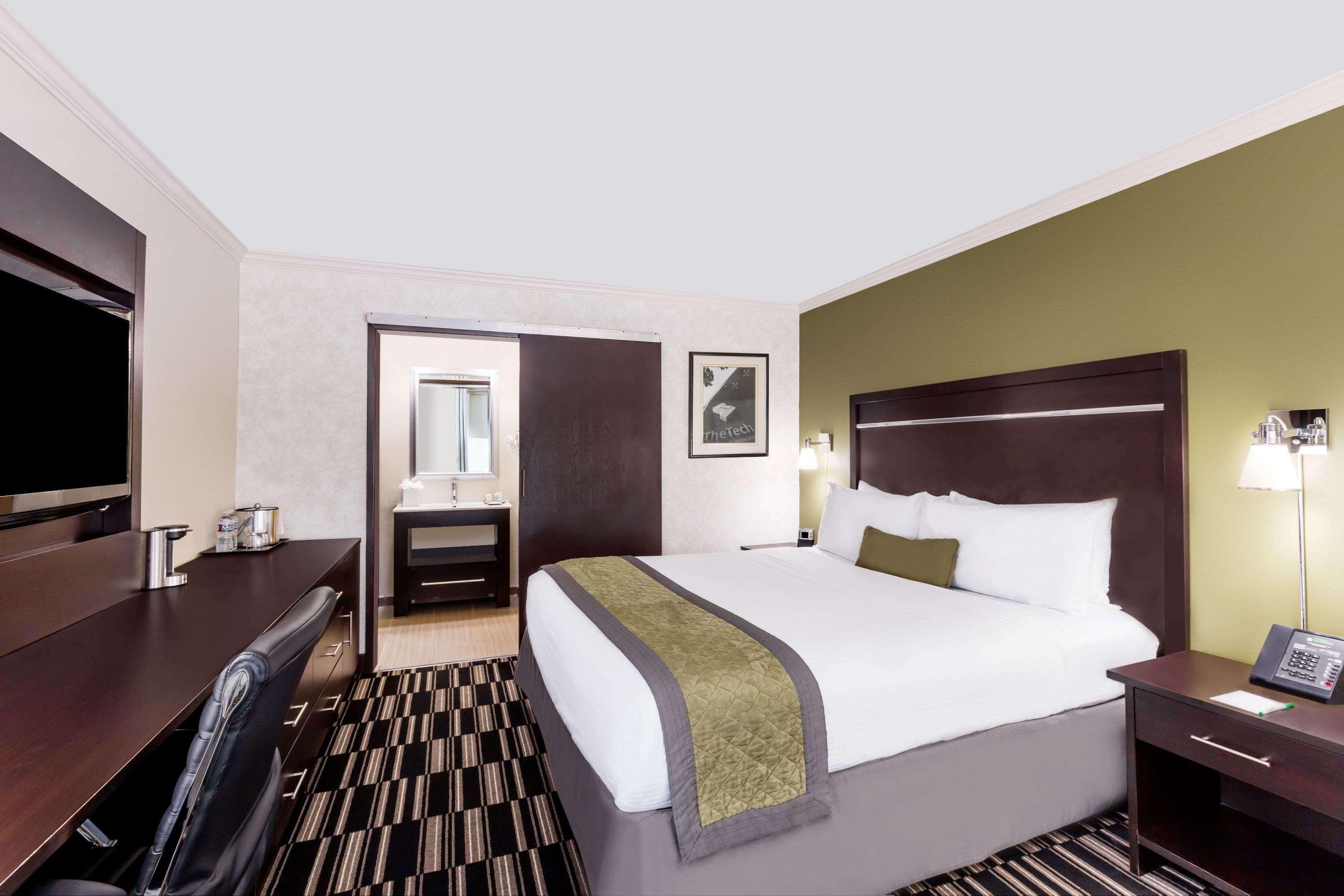 Wyndham Garden San Jose Airport — photo 4