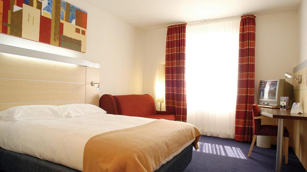 Holiday Inn Express Lisbon - Oeiras — photo 4